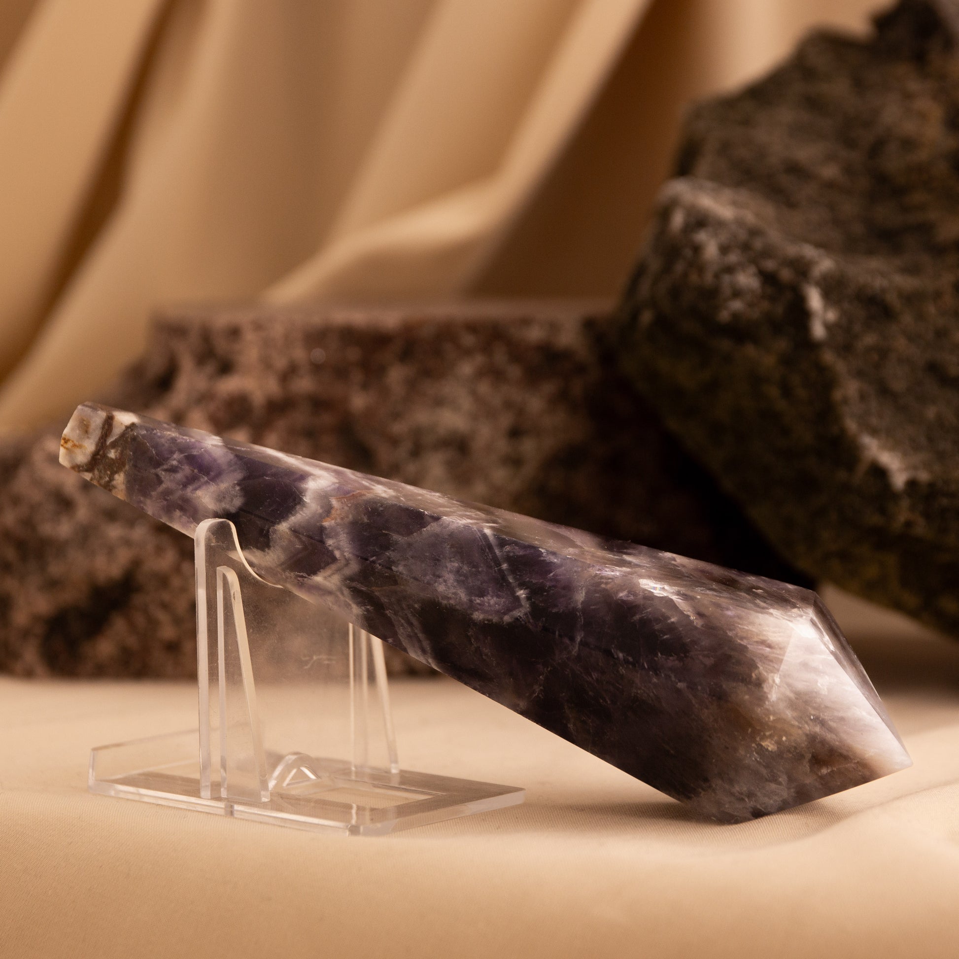 Amethyst - Pyramid Obelisk