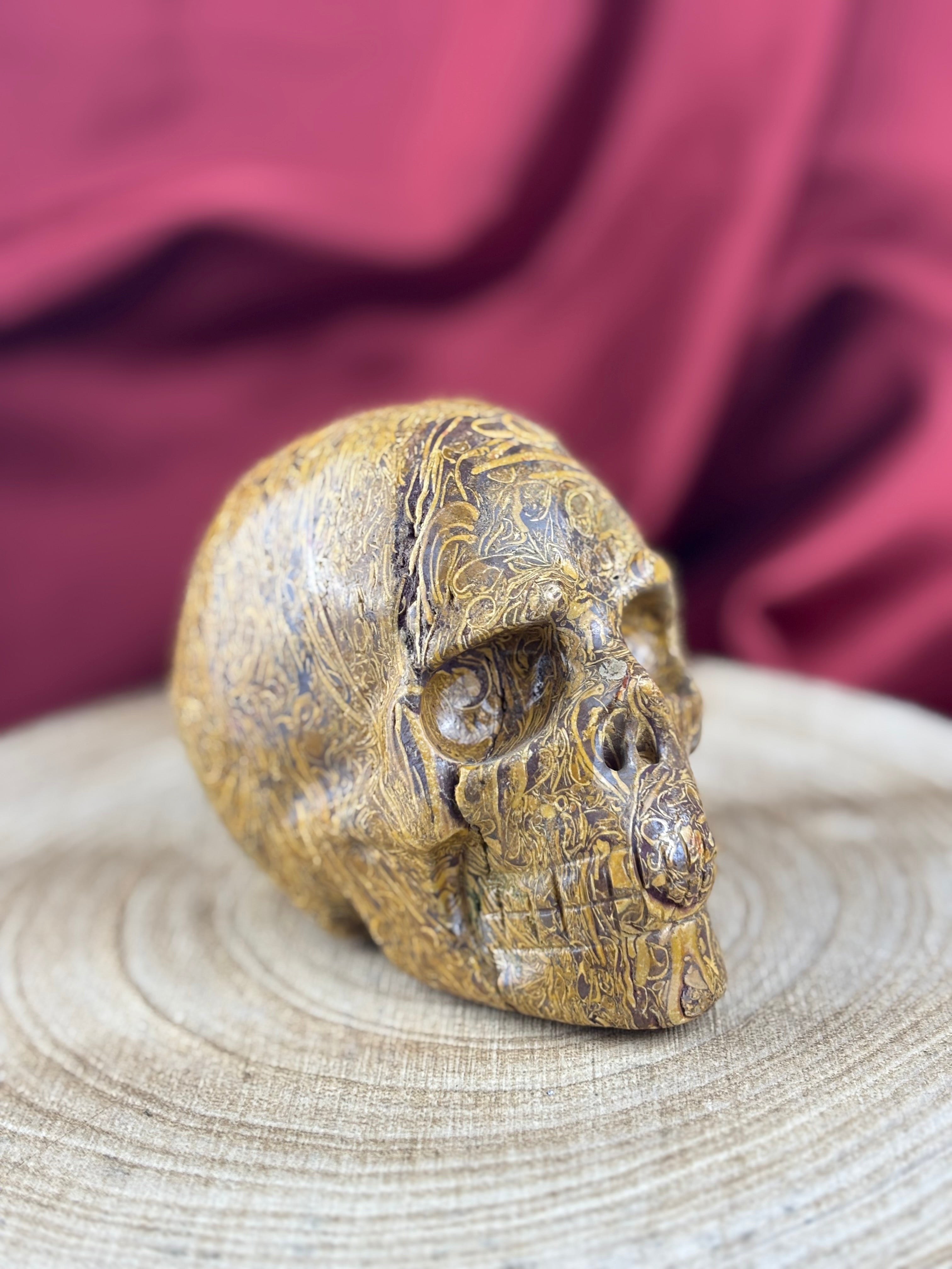 Kaligráfia kő Koponya (Mariam kő)