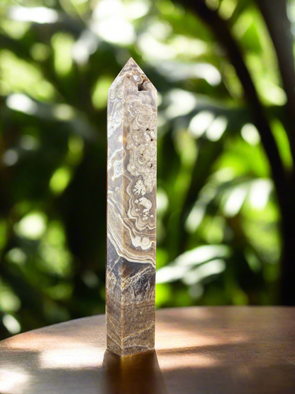 Amber Kalcit (Aragonit) 29cm Torony