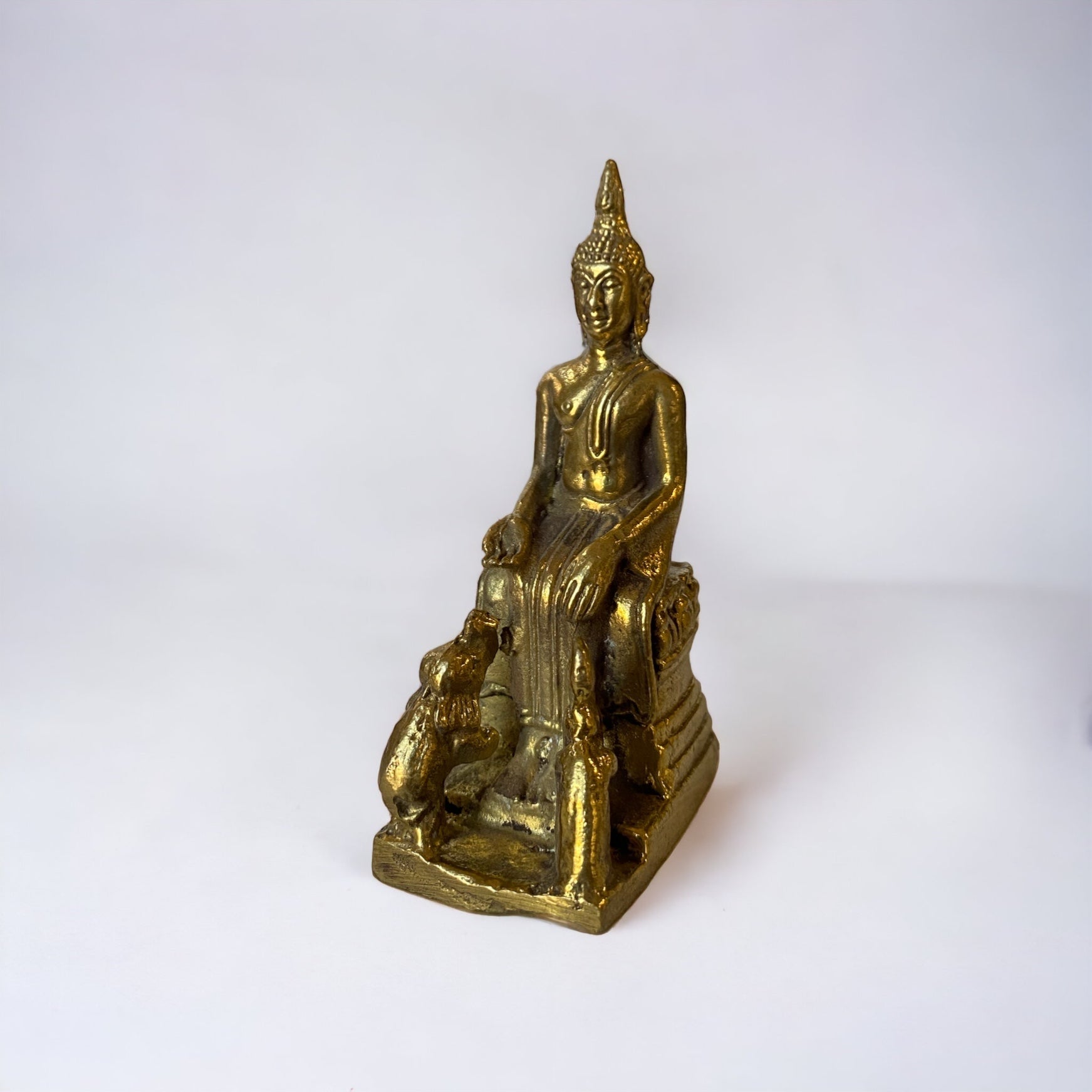 7 days Buddha in Thai Style Wednesday night time