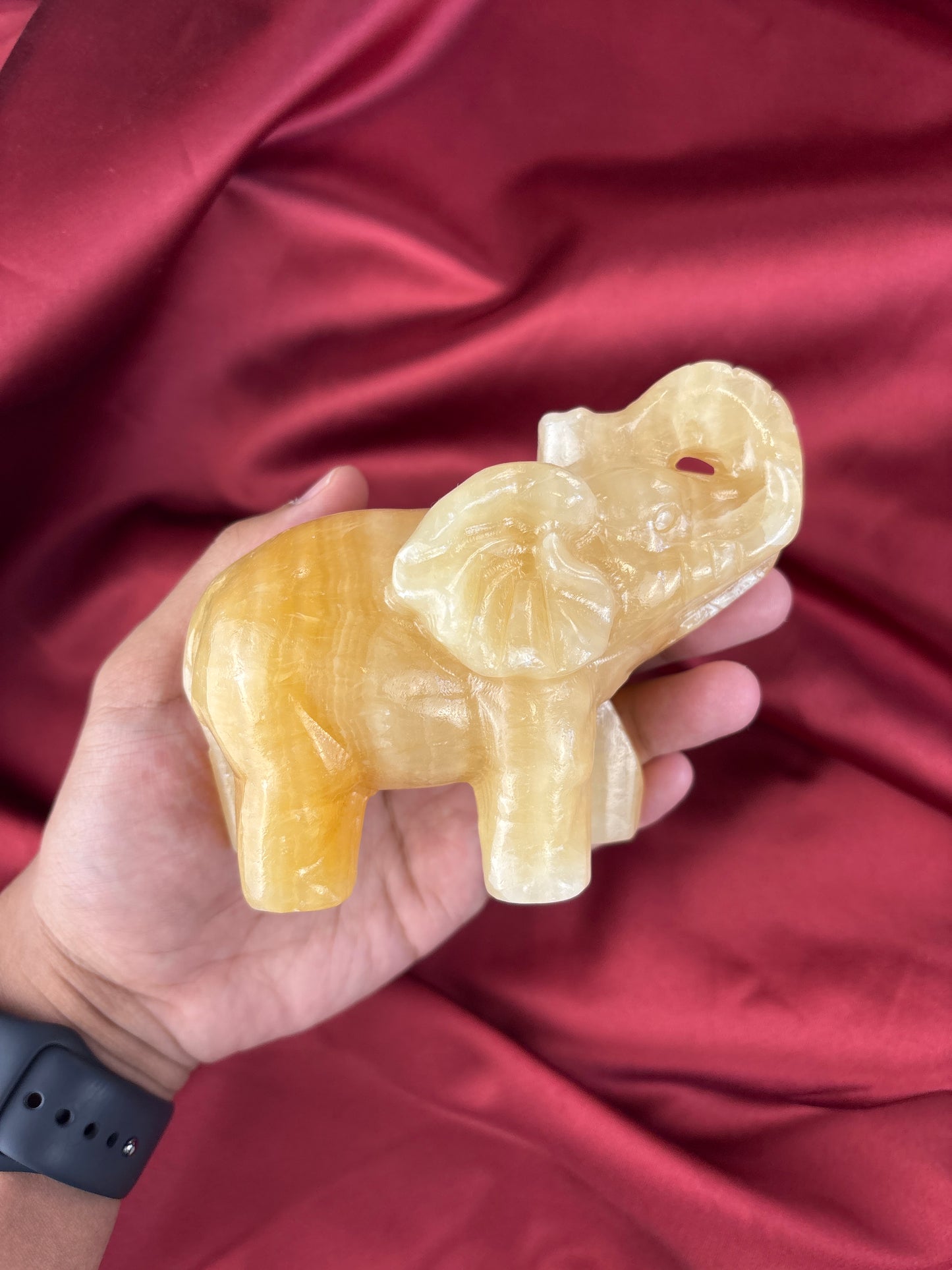 Elephant 🐘 yellow calcite