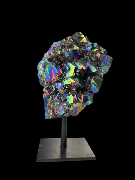 Titanium Aura Quartz on a metal stand / Titanium Aura kvarc fém állványon(1, 6kg)