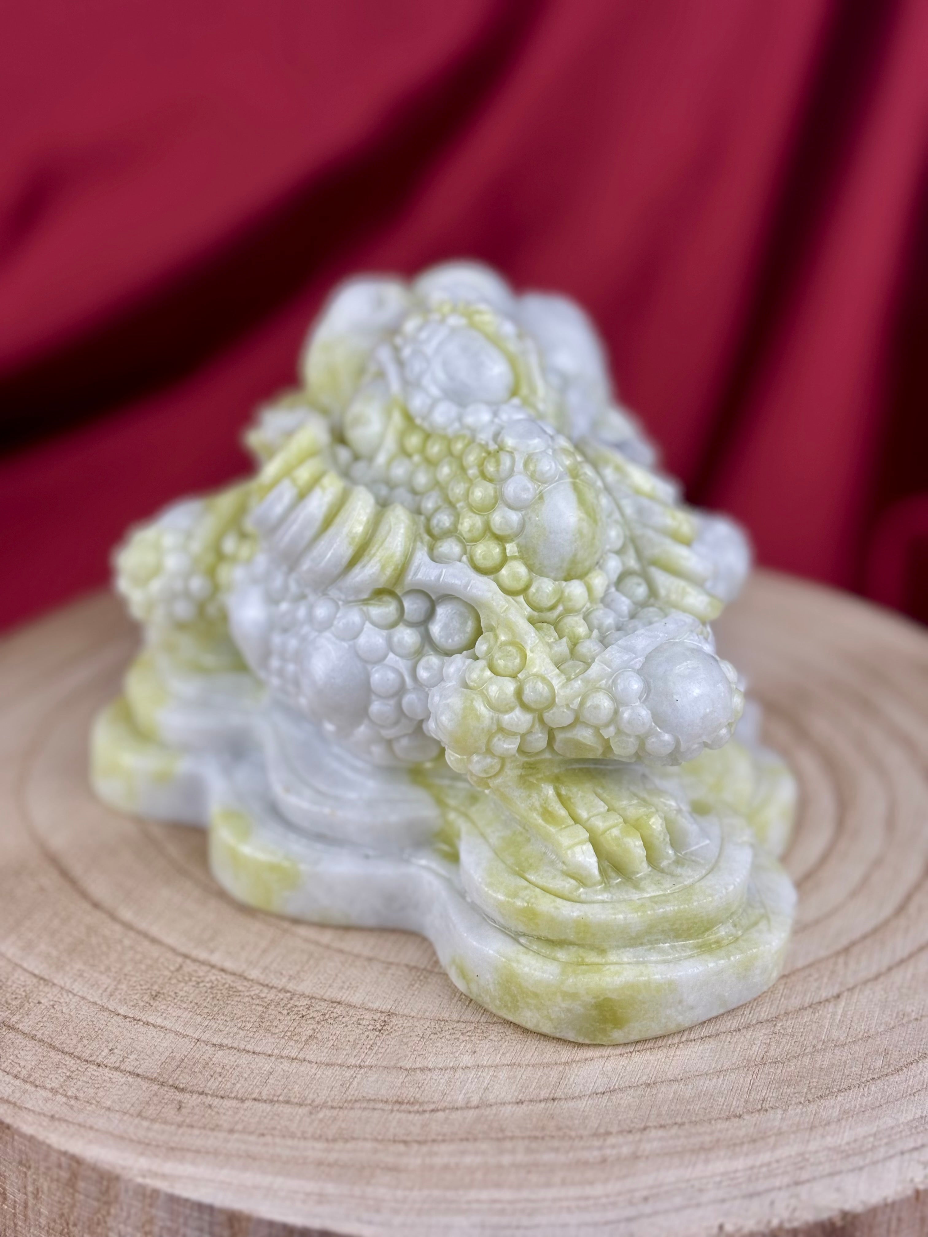 Pénzbéka (Money Frog) - Serpentine