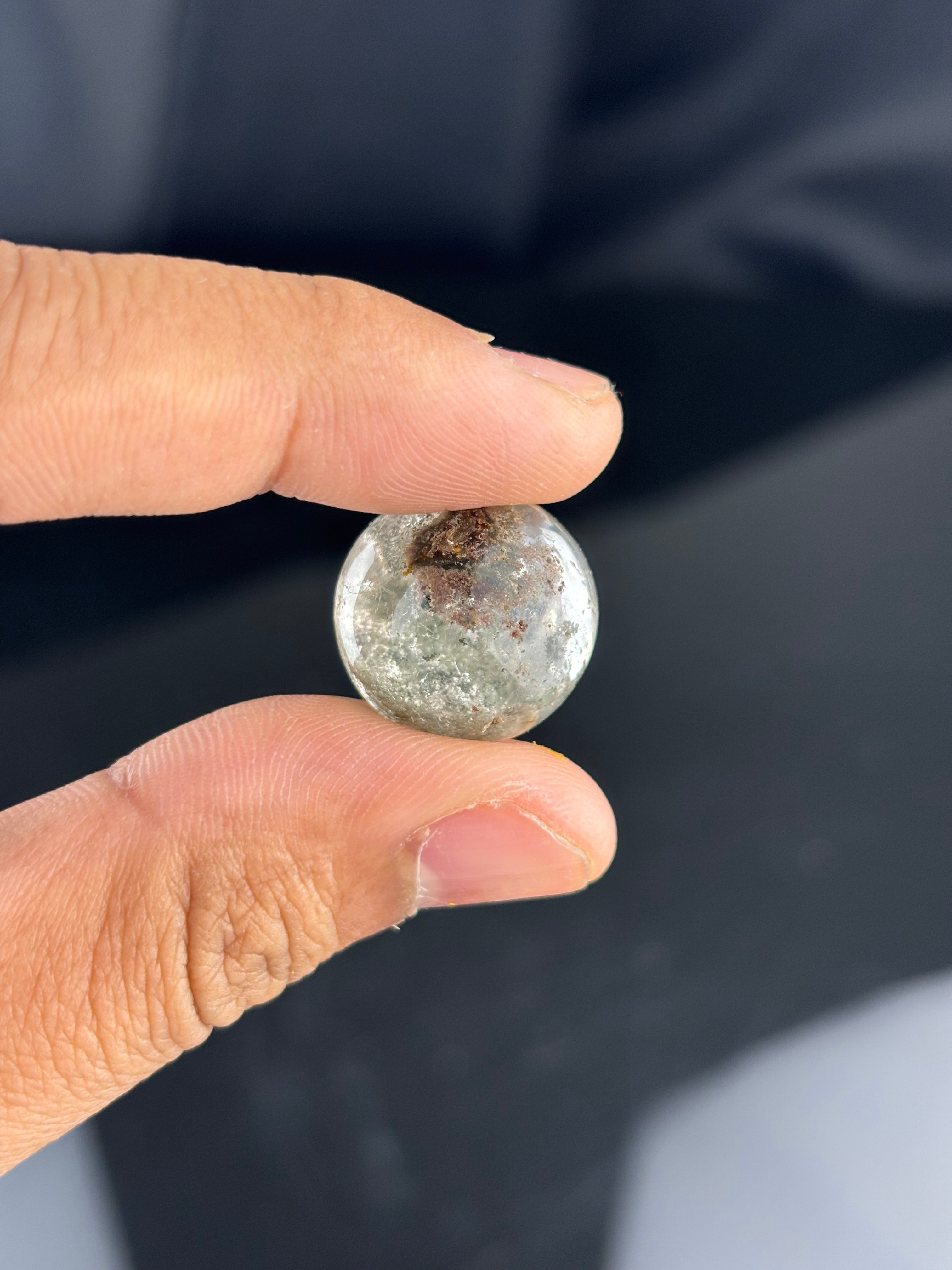 Lodolit (Kert Kvarc) Mini gömb (1.5cm) 1Db