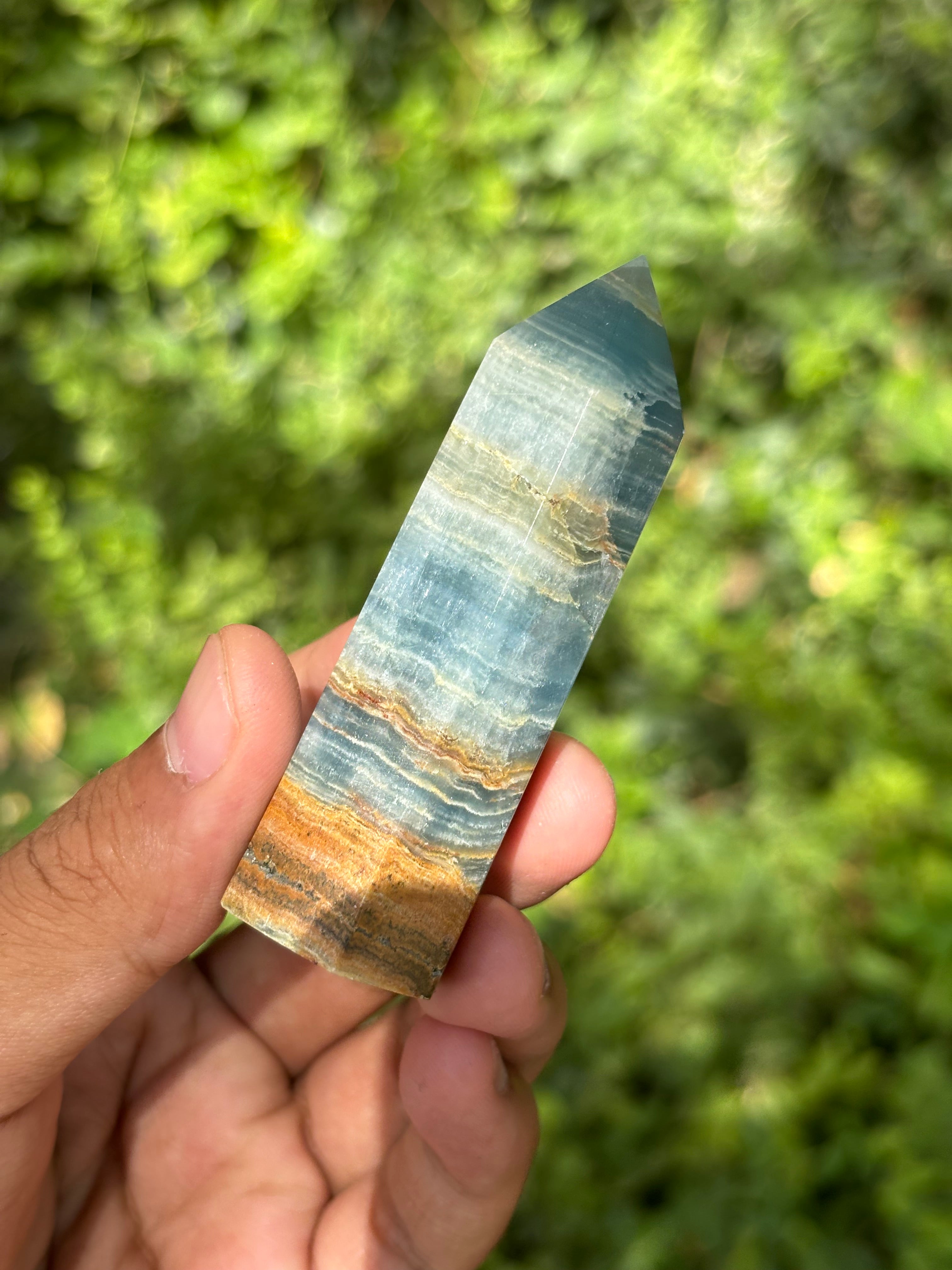 Blue Onyx Point (6-7cm)