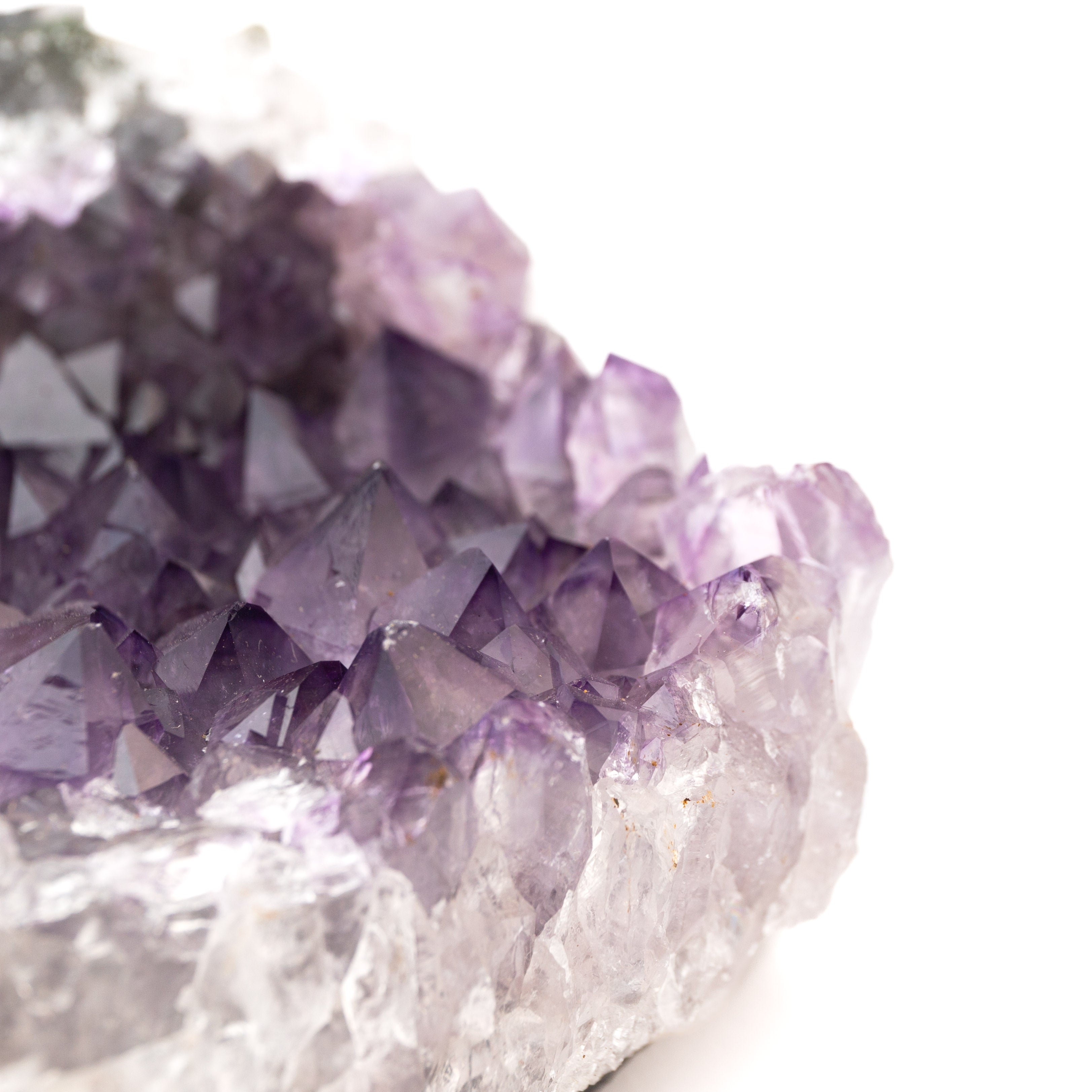 Ametiszt - Brazília A2 / 672 g