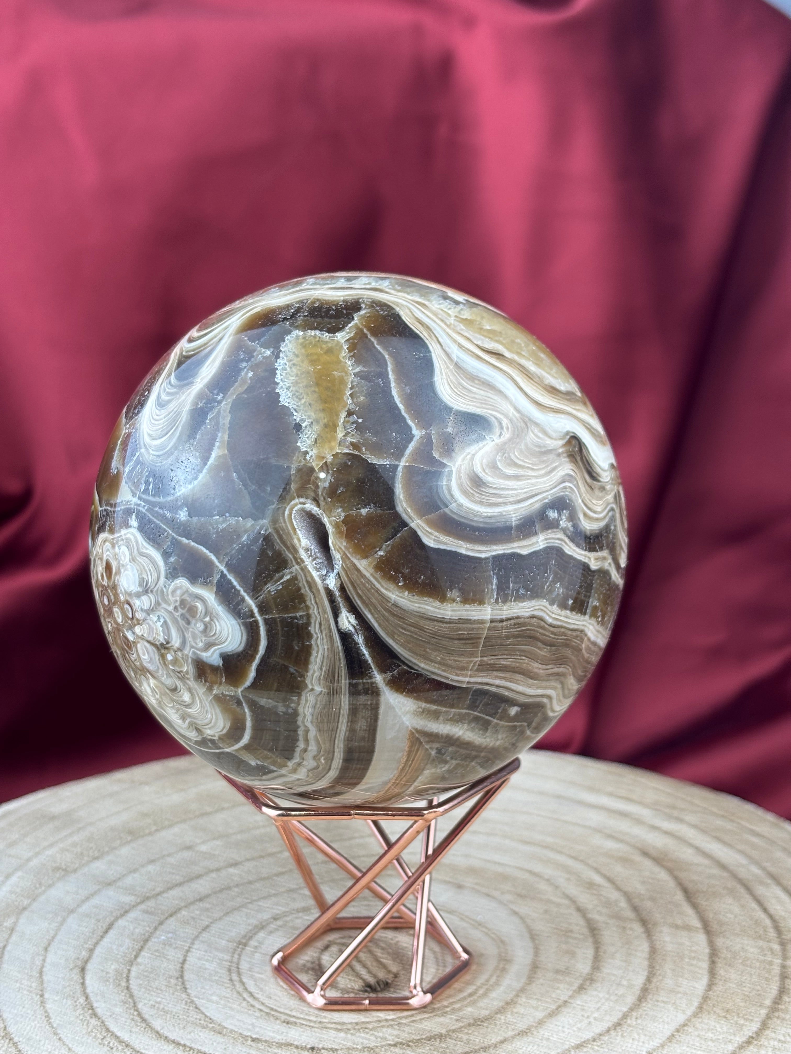 Amber Kalcit (Aragonit) gömb 1.5kg