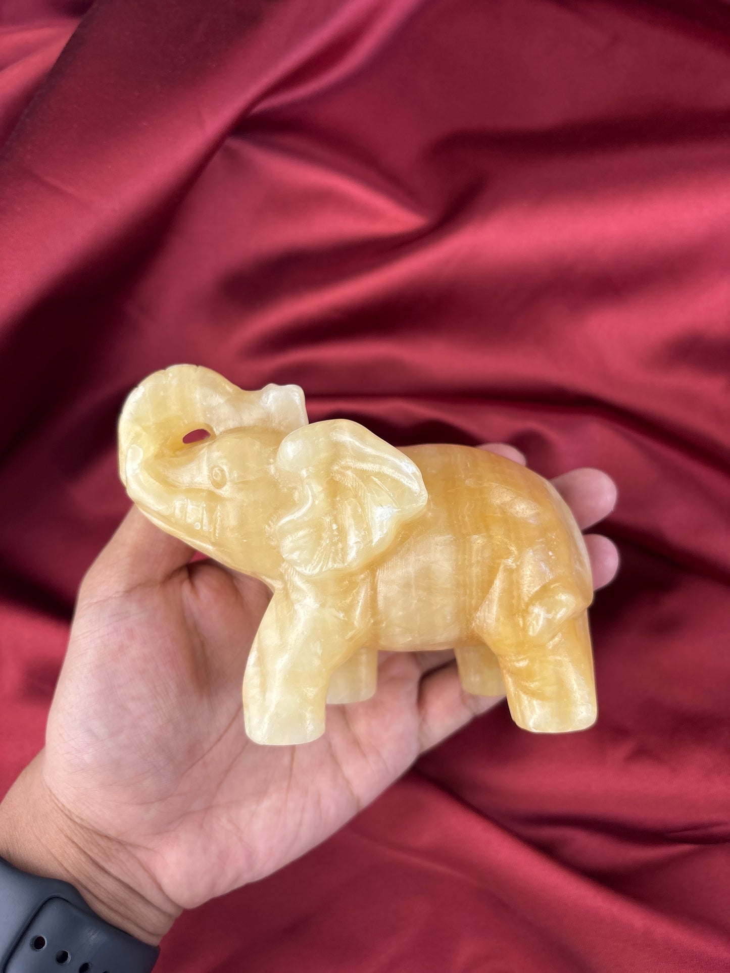 Elephant 🐘 yellow calcite