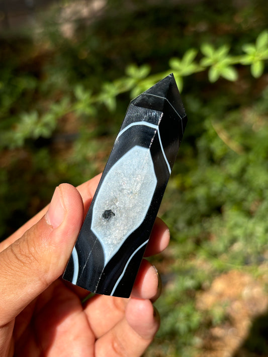 Black Agate point /  Fekete Achát Torony ( 7,5-9cm)