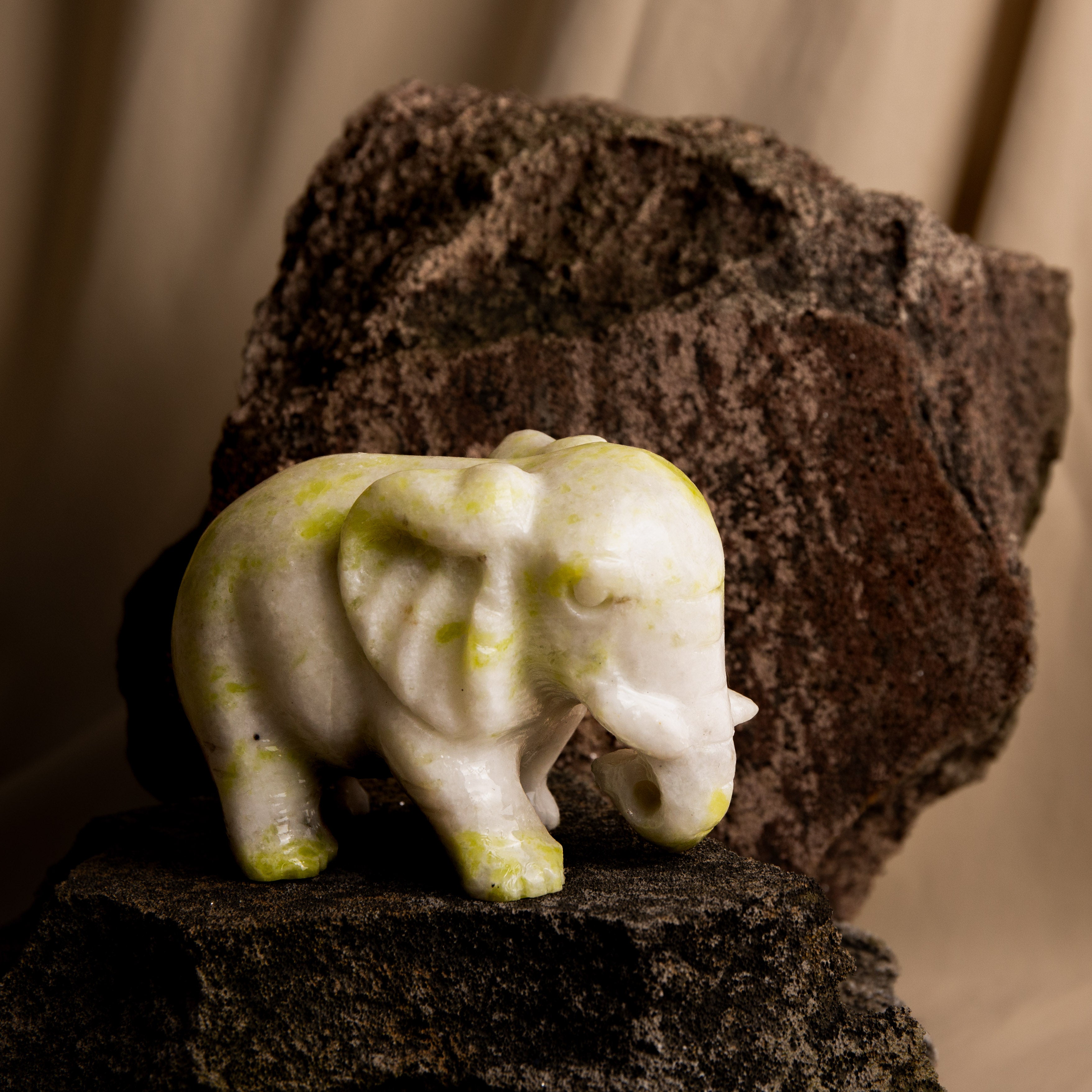 Elaphat – Bowenit (új jade)