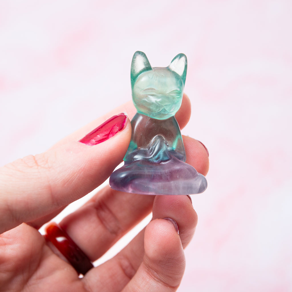 Fluorite Yoga Cat - 4cm
