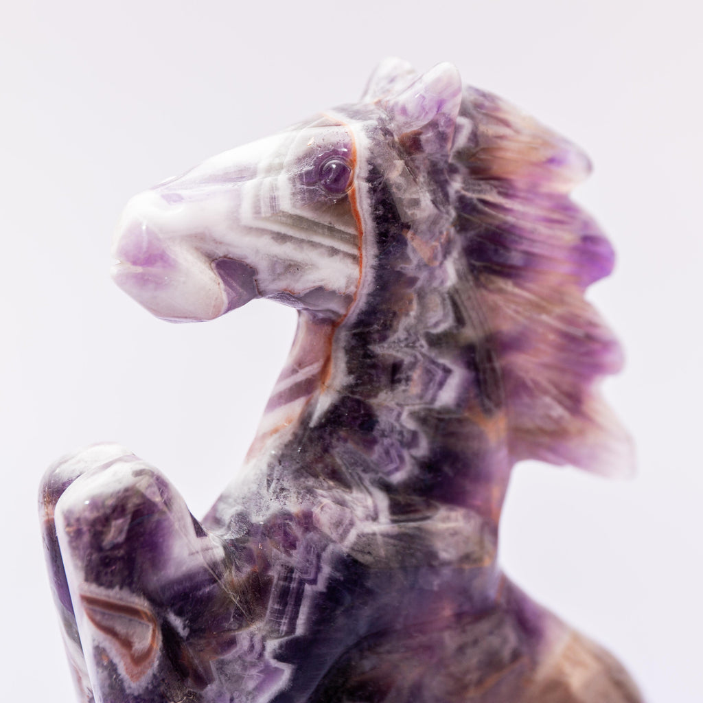Chevron Amethyst  Horse - 333g/15cm