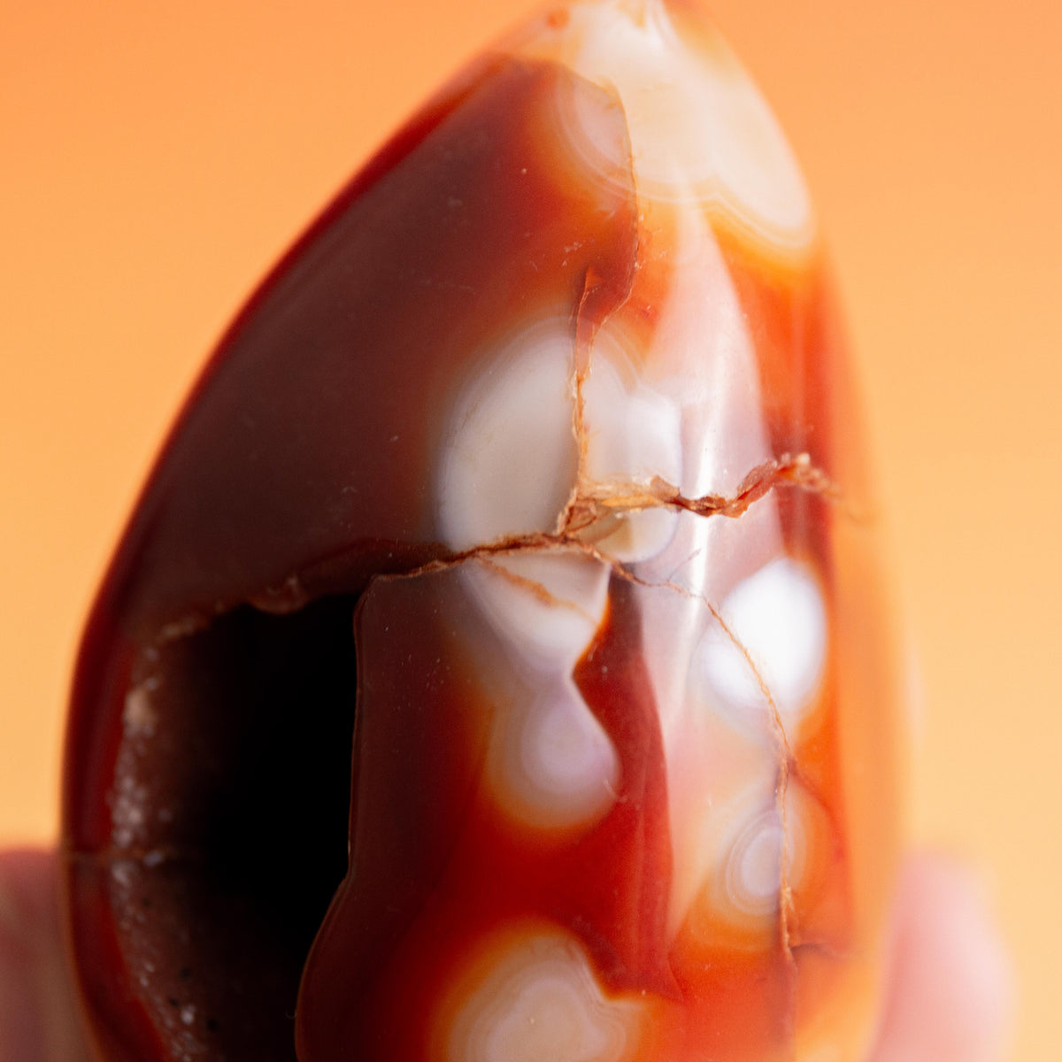 Carnelian Egg - 8 cm 156 gr