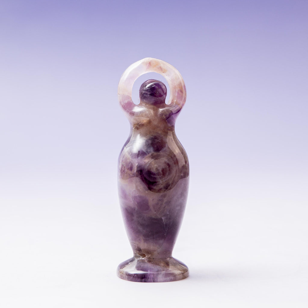 Amethyst Carving - 8 cm 70 gr