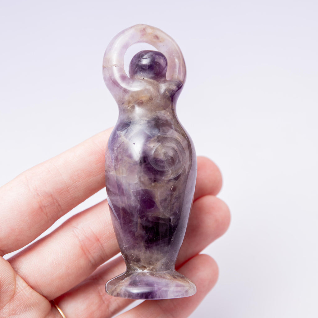 Amethyst Carving - 8 cm 70 gr