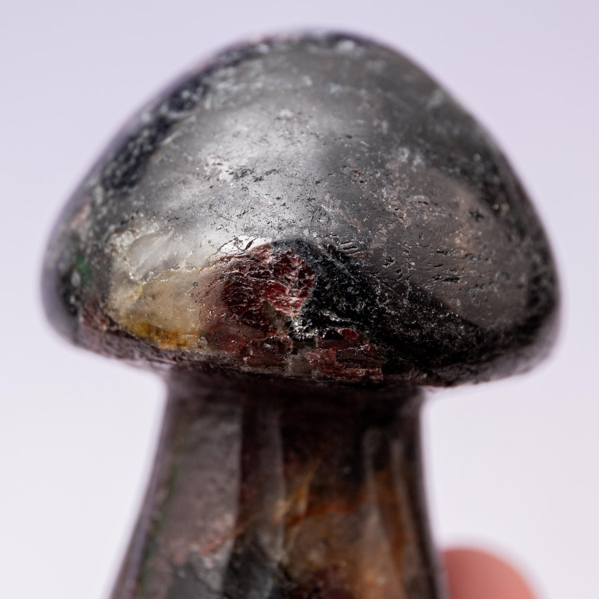 Garnet Mushroom - 6 cm 110 gr