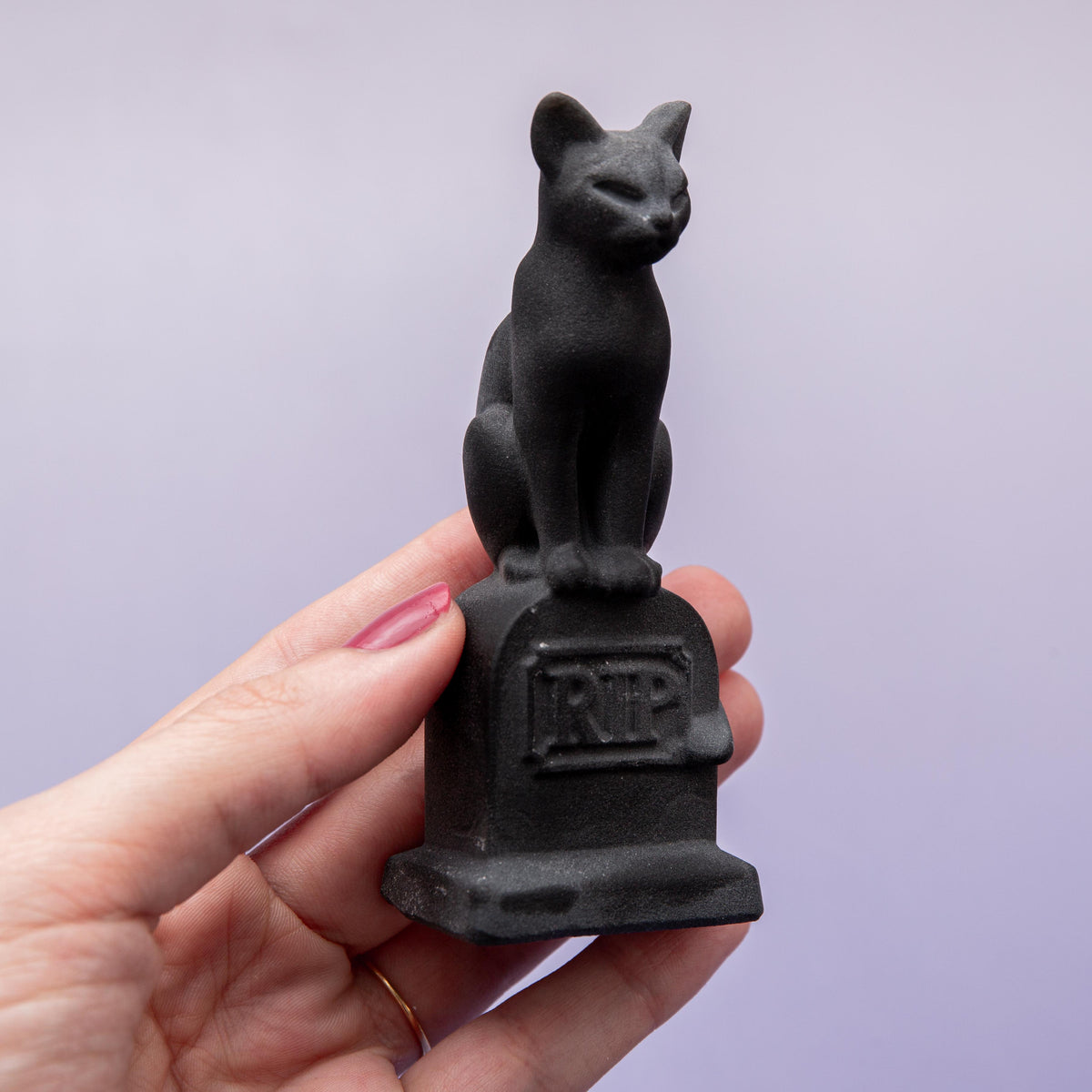 Calcite Cat (Colored) on Tombstone - 6 cm 117 gr (B)
