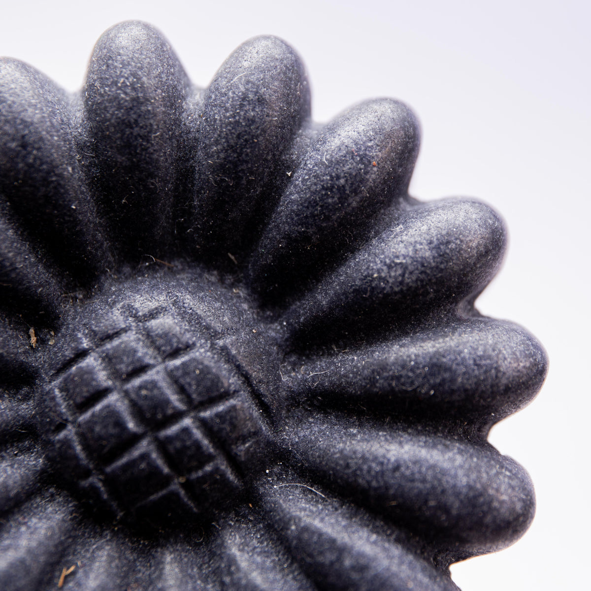 Blue Quartz Flower - 5 cm (C)