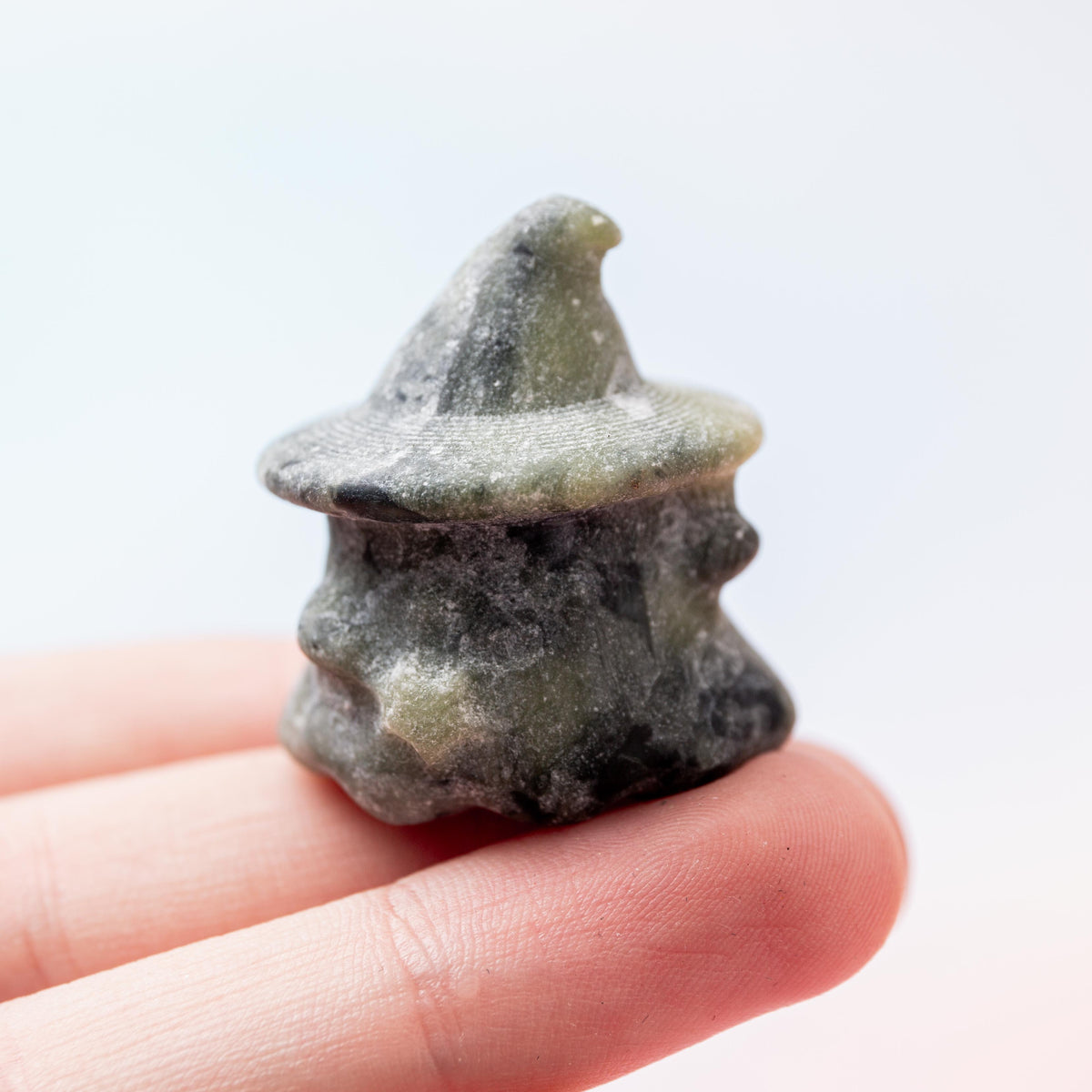 Serpentine Ghost in Hat - 4 cm (A6)
