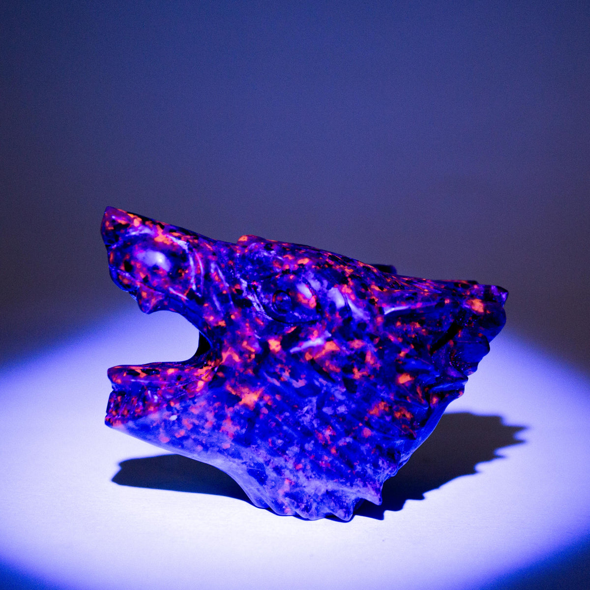 Yooperlite Wolf Head - 7 cm 326 gr