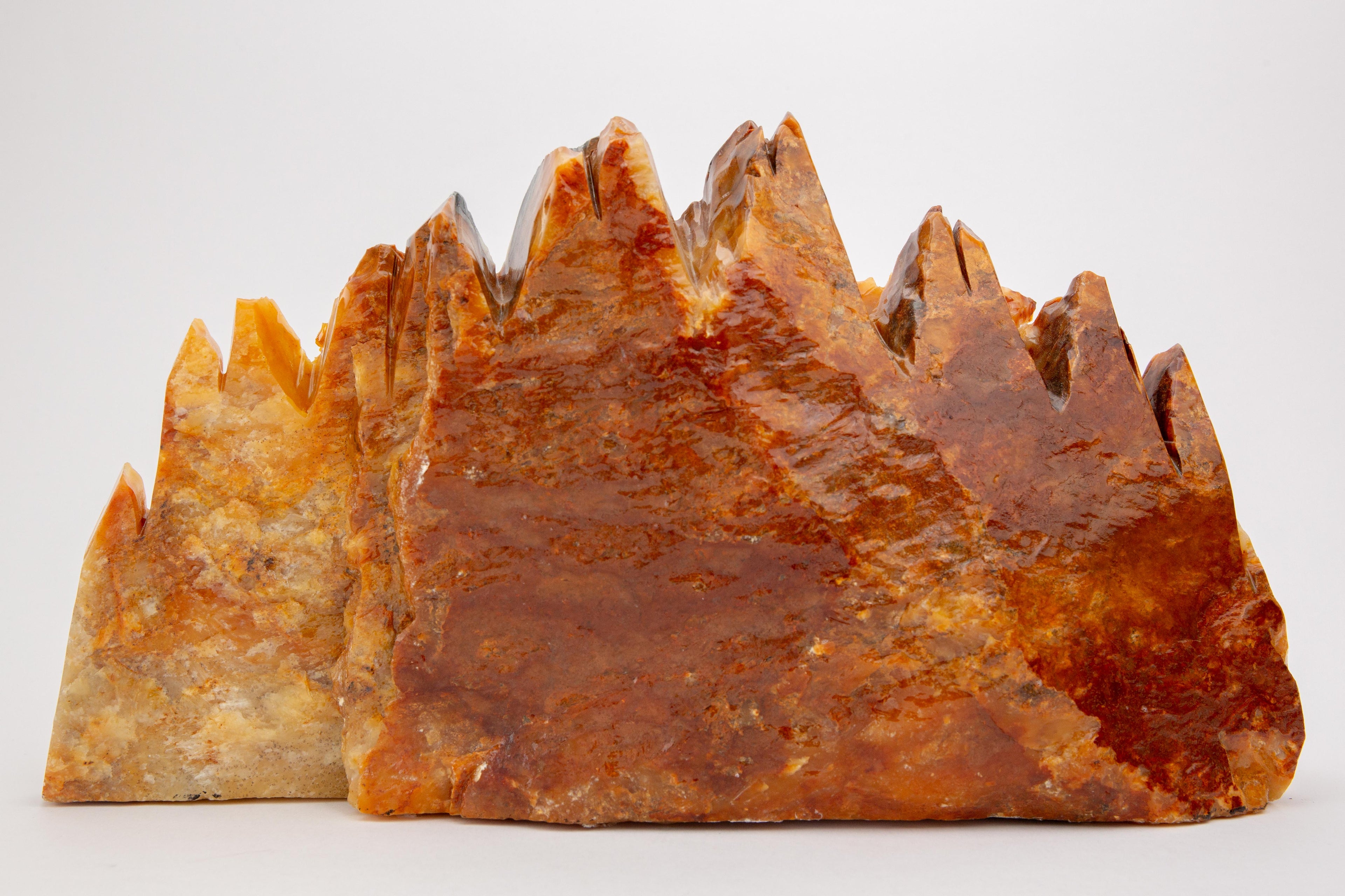 Mountain Chinese Carving – New Jade (Serpentine)