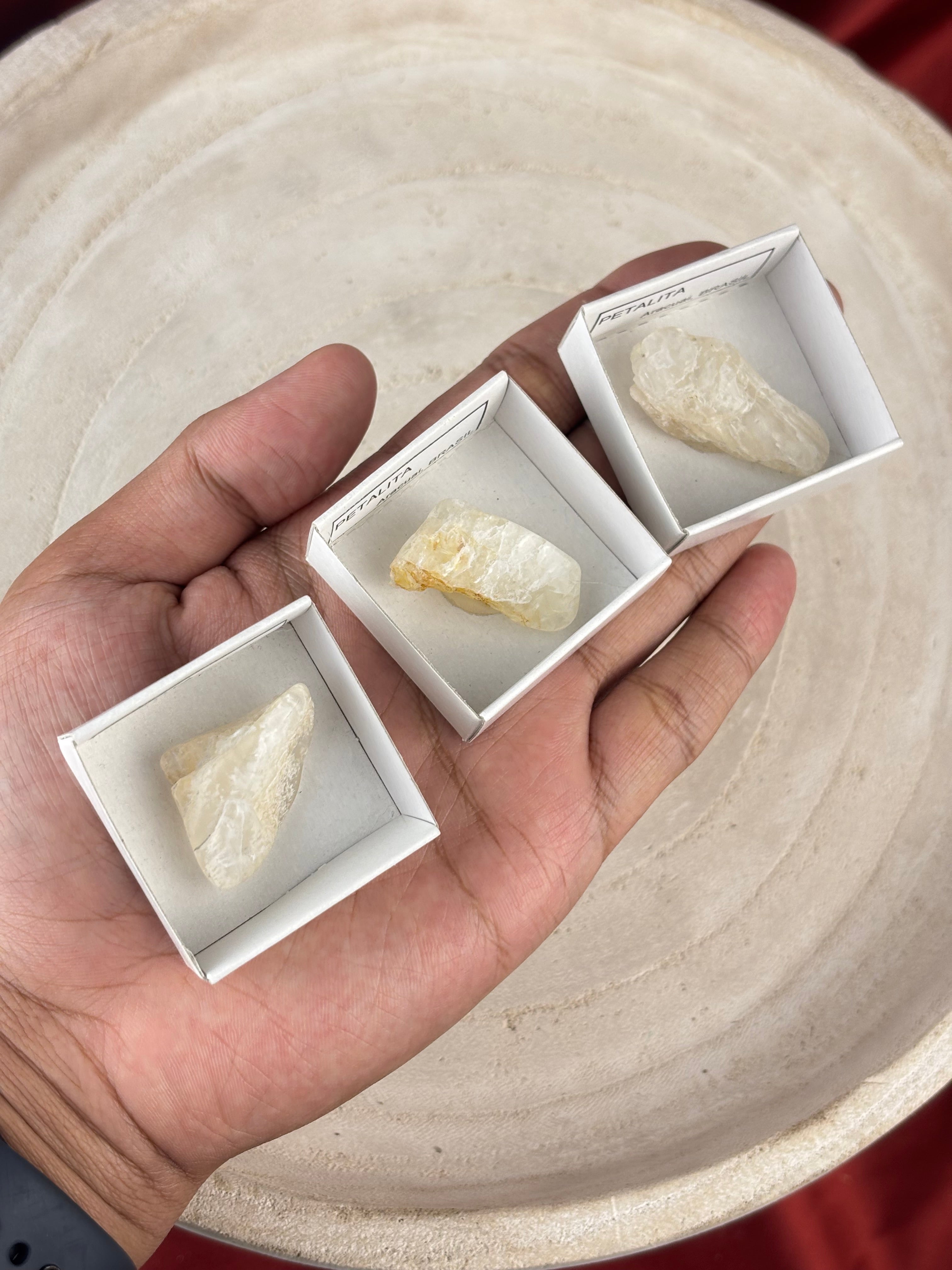 Petalit nyers brazilból