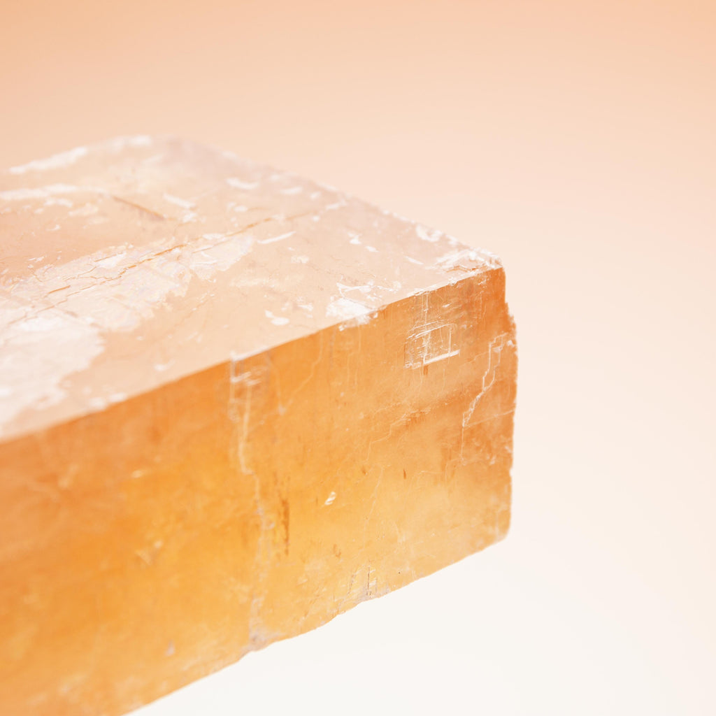 Honey Calcite - 308g/7cm (C)