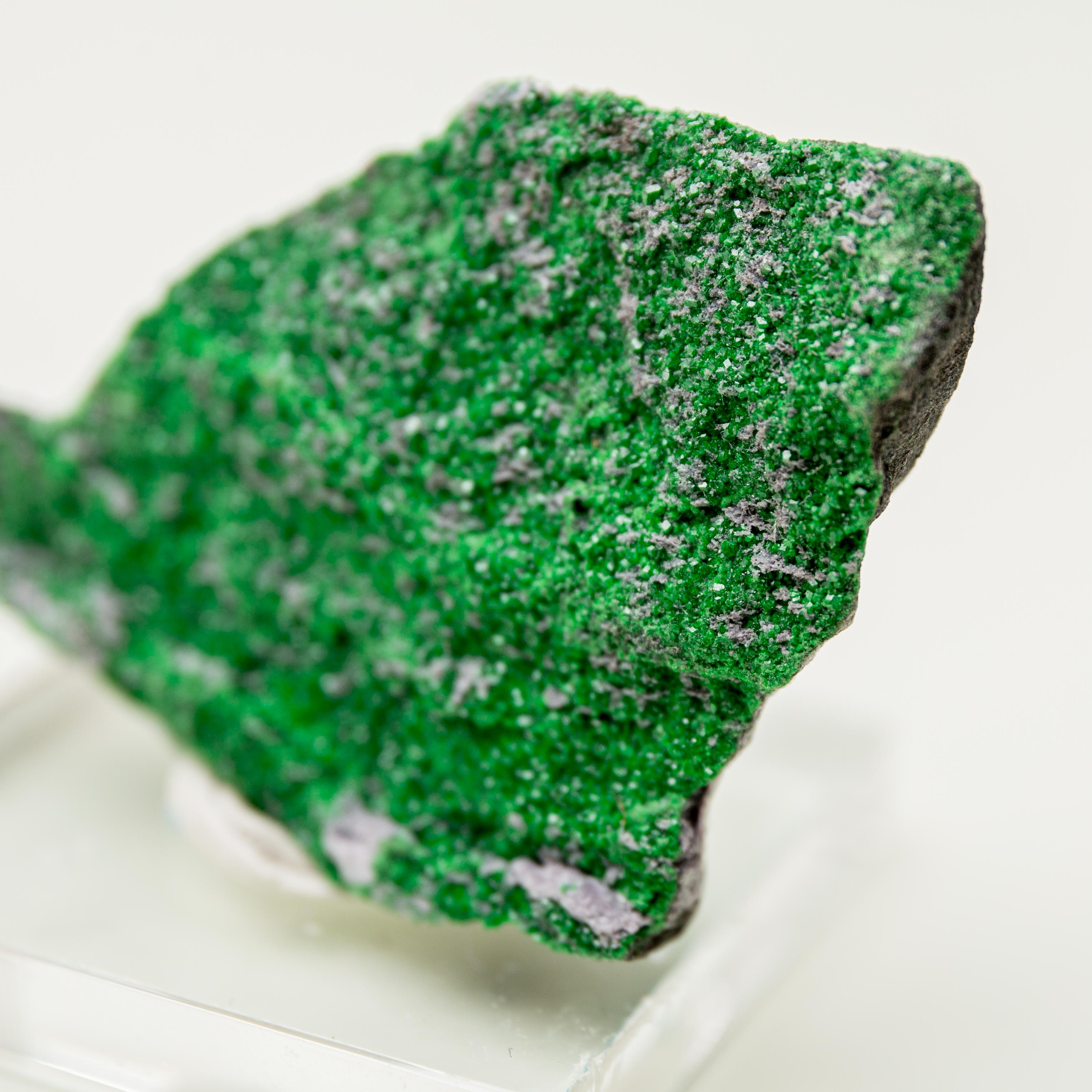 Uvarovite (Russian) - 3.5 cm (A)