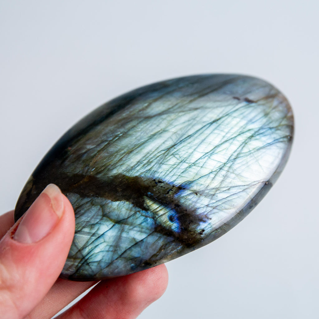 LAbradorite Flat - 9cm