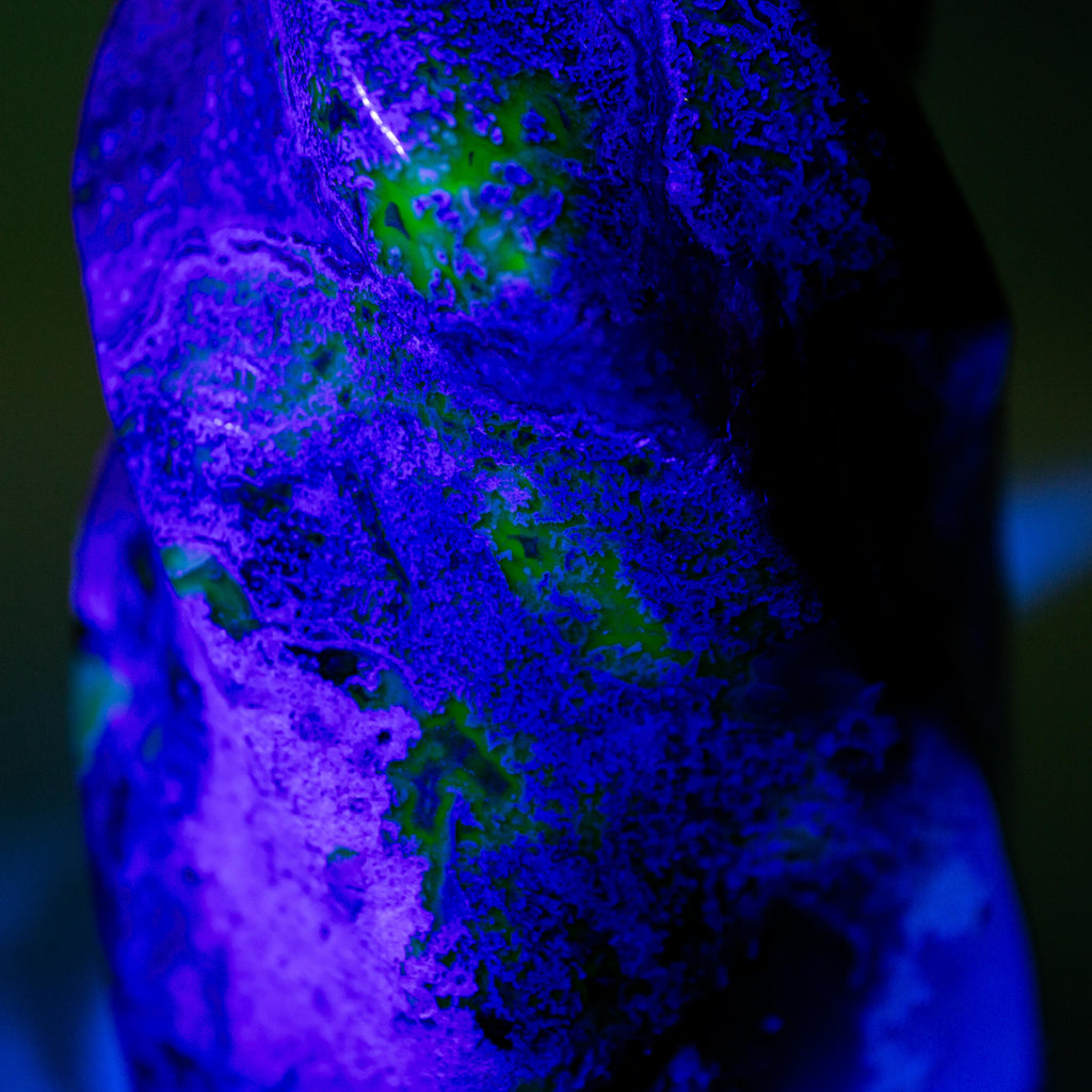 Volcanic Agate Flame - 466g/11cm (B)