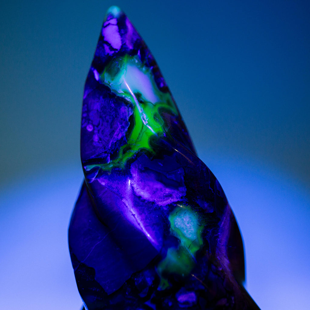 Volcanic Agate Flame - 389g/13g (D)