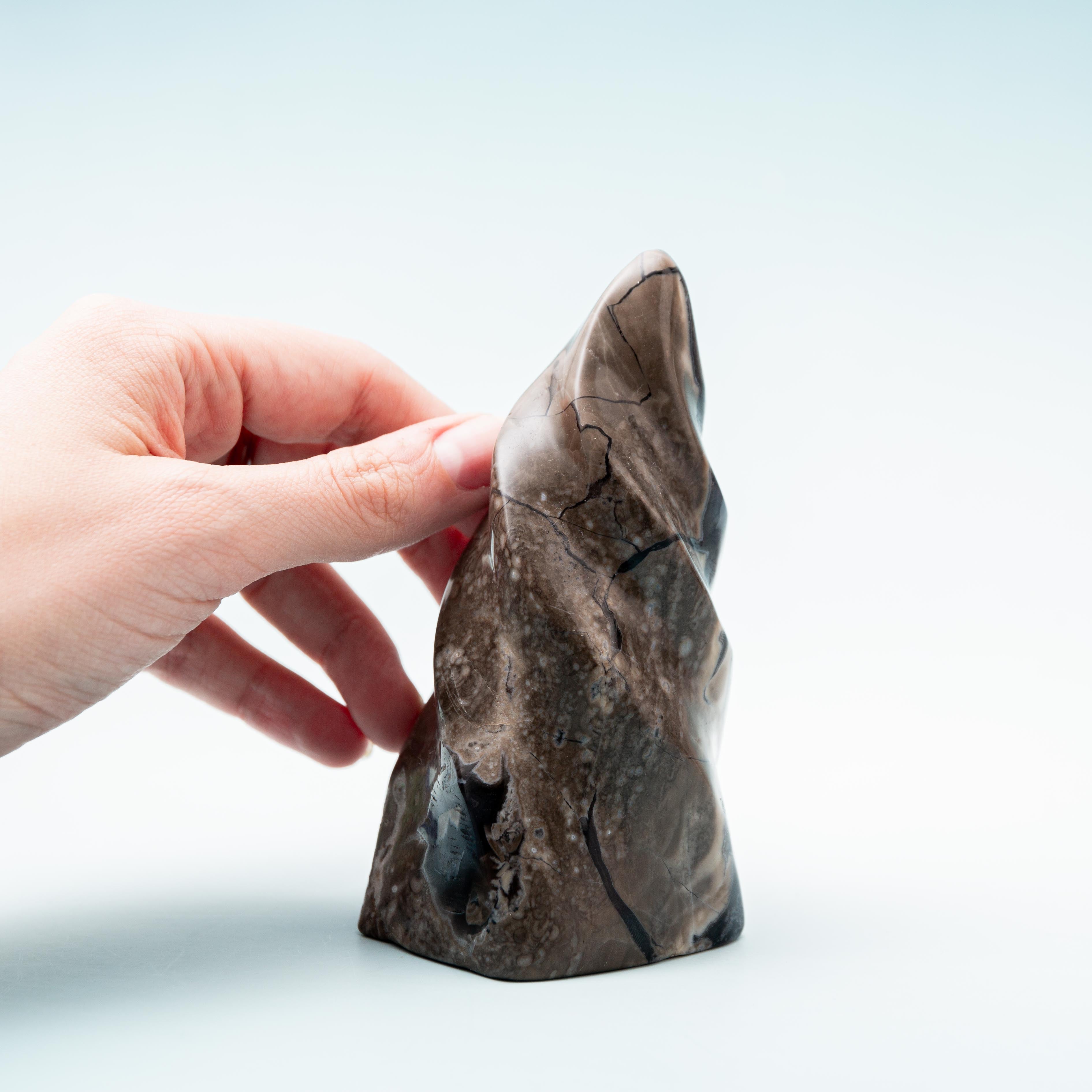 Volcanic Agate Flame - 402g/12cm (K)