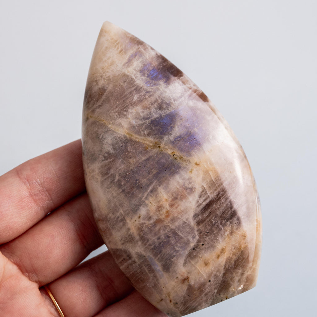 Blue Moonstone Deco - 126g/9cm (B)