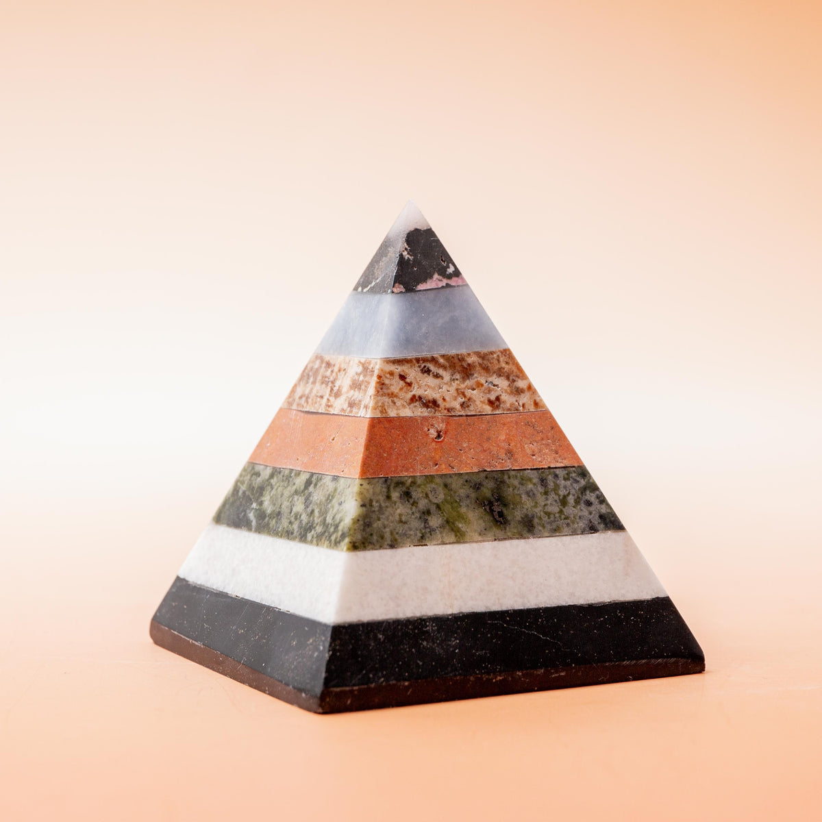 Mixed Pyramid Crystal - 6 cm 187 gr — photo 1