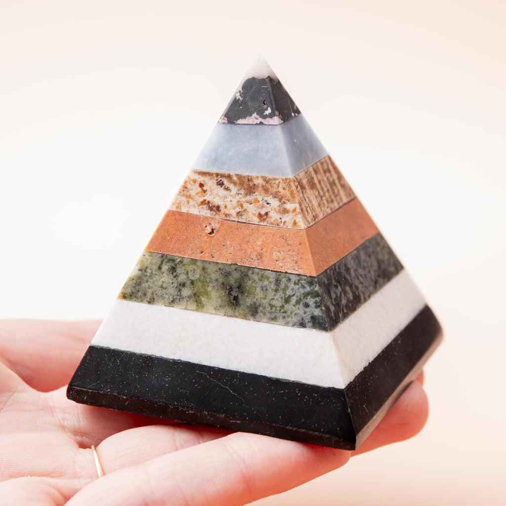 Mixed Pyramid Crystal - 6 cm 187 gr — photo 3