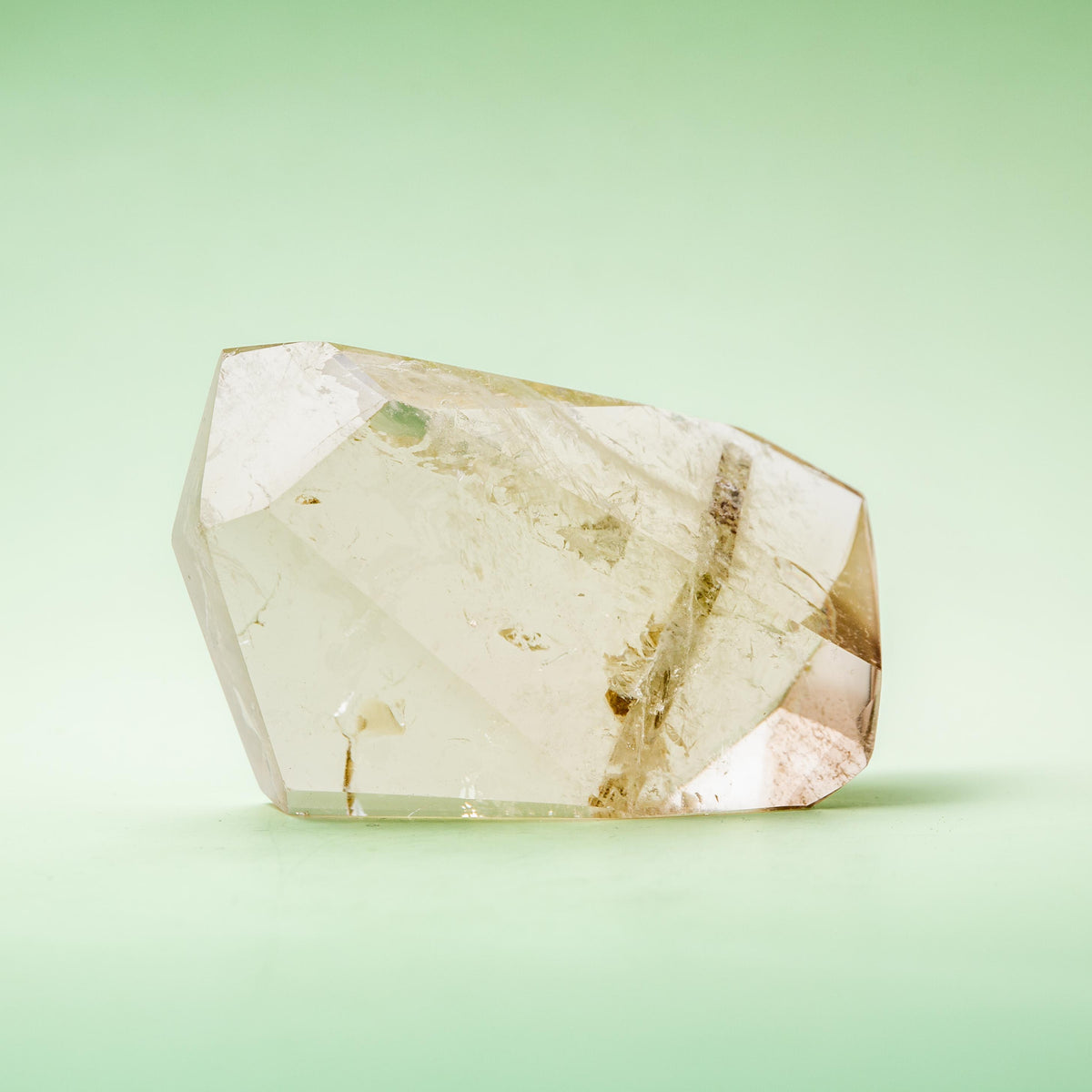 Lemon Quartz Crystal - 7 cm 283 gr (C)