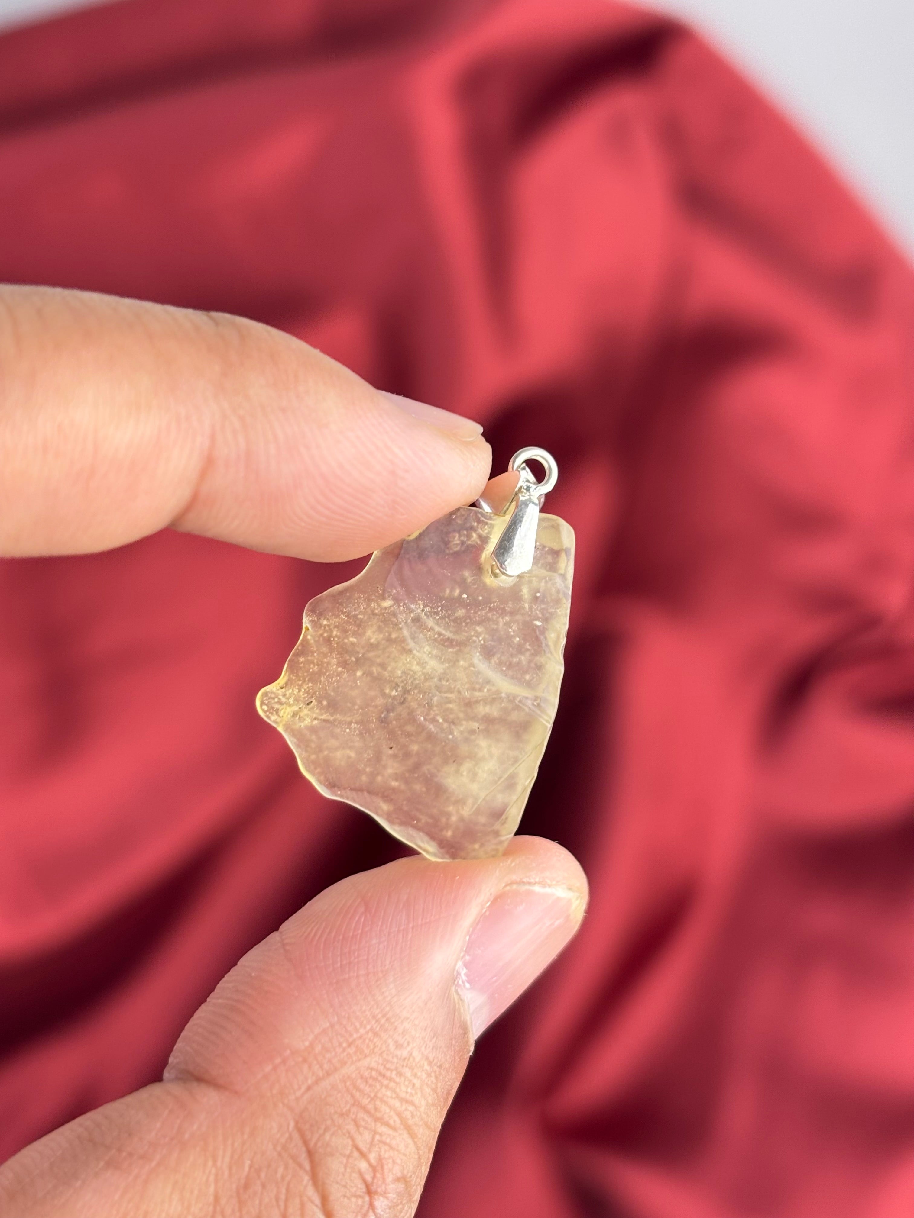 Líbiai sivatagi üveg / Libyan desert glass L3 (3.8g)