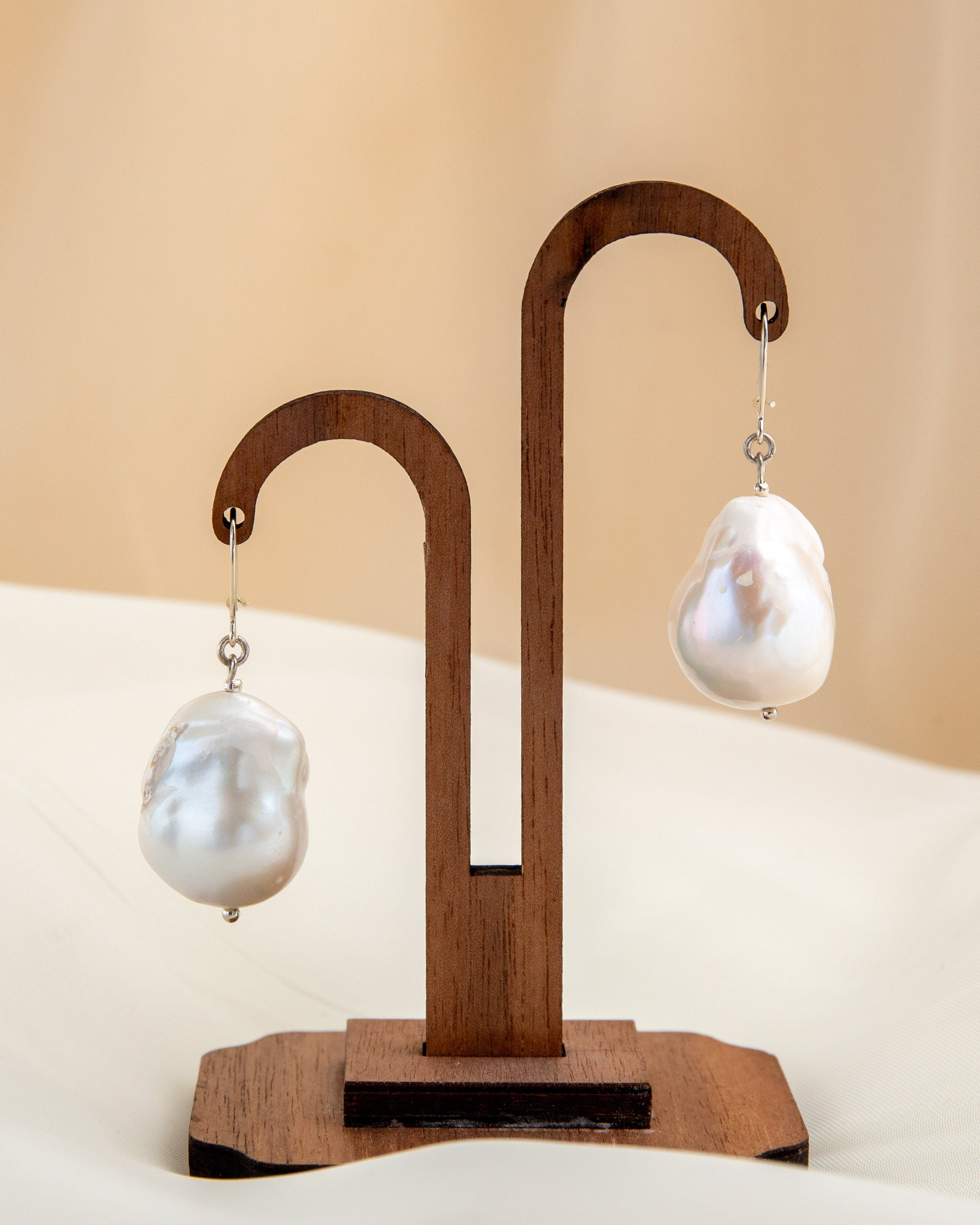 Pearl Earring - 20g
