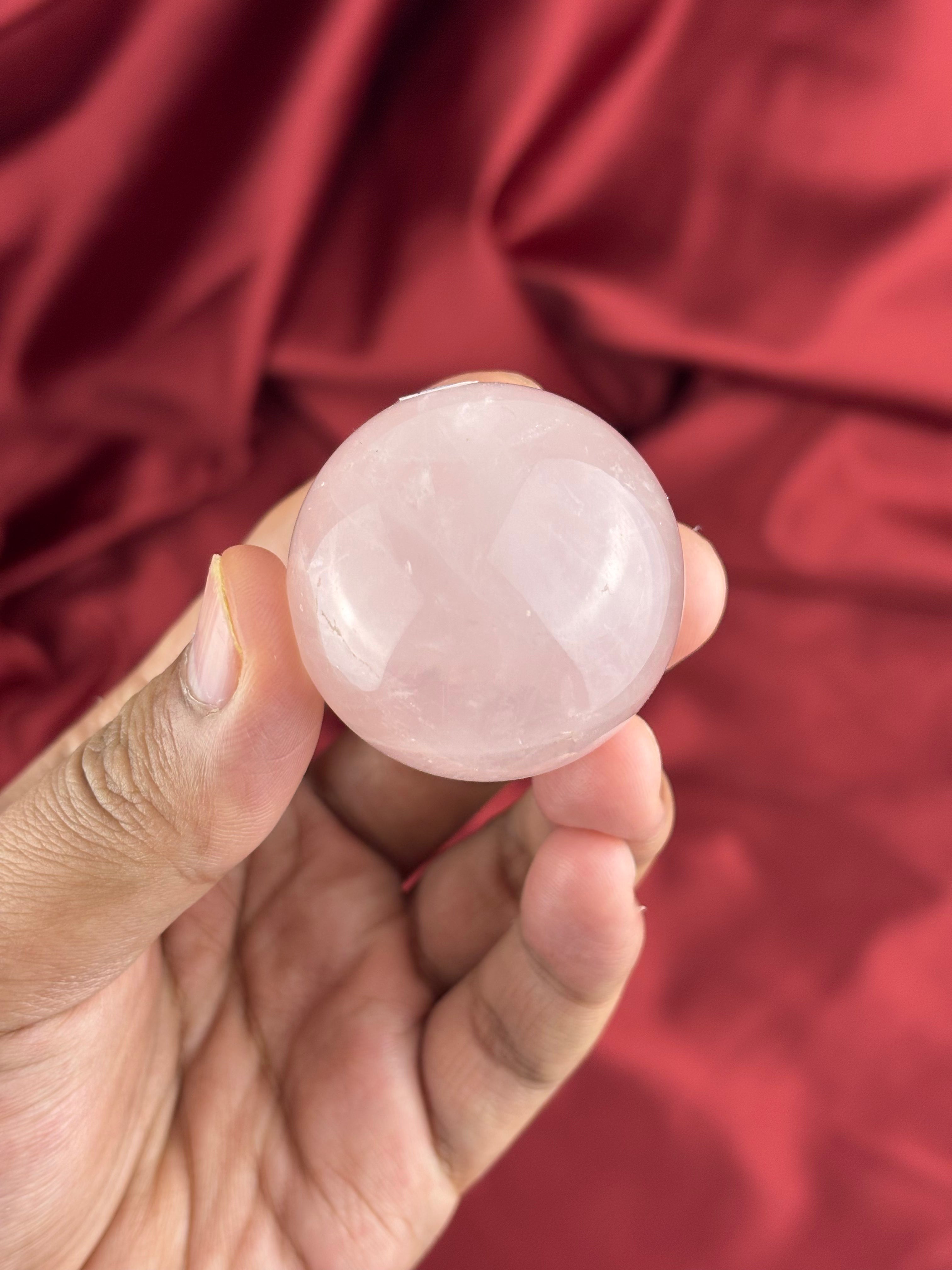 Mini Gömb Rózsakvarc 88g