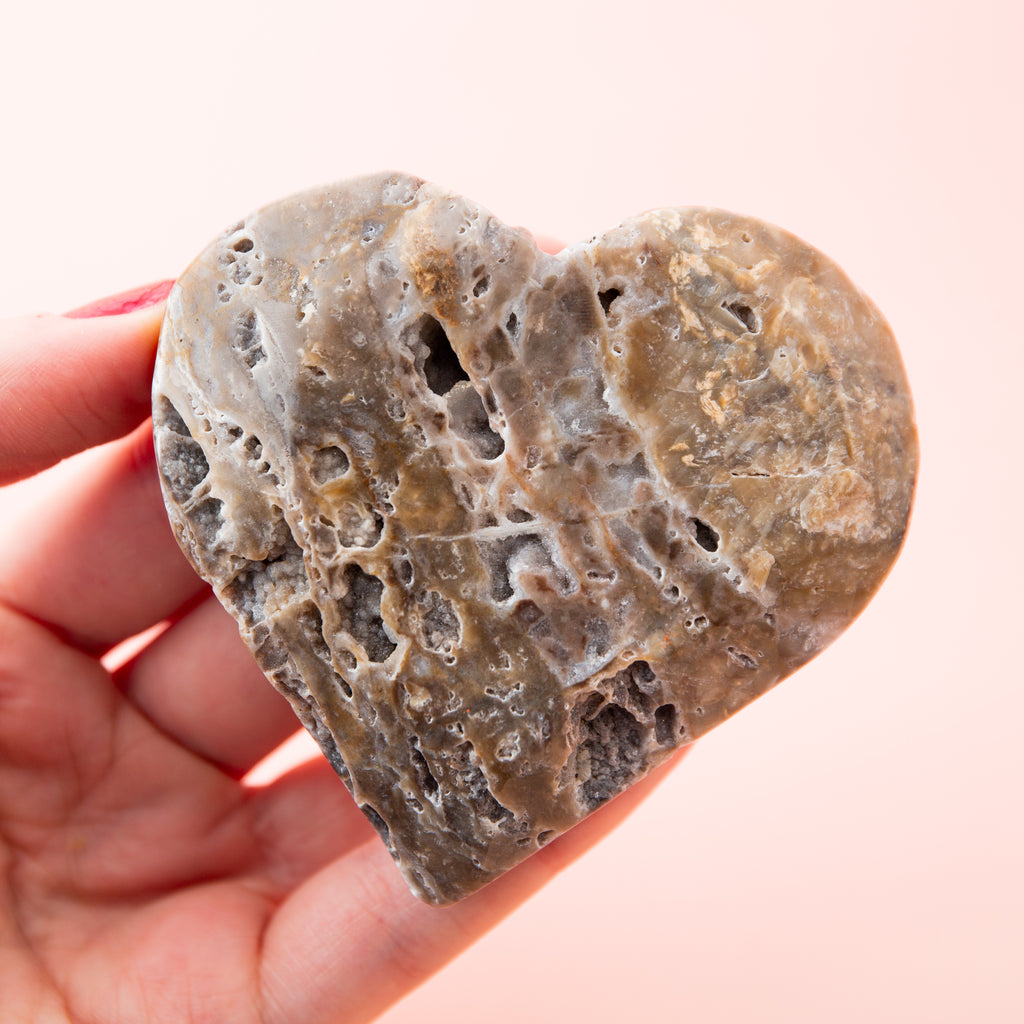 Quartzite Heart- 7cm/H12B