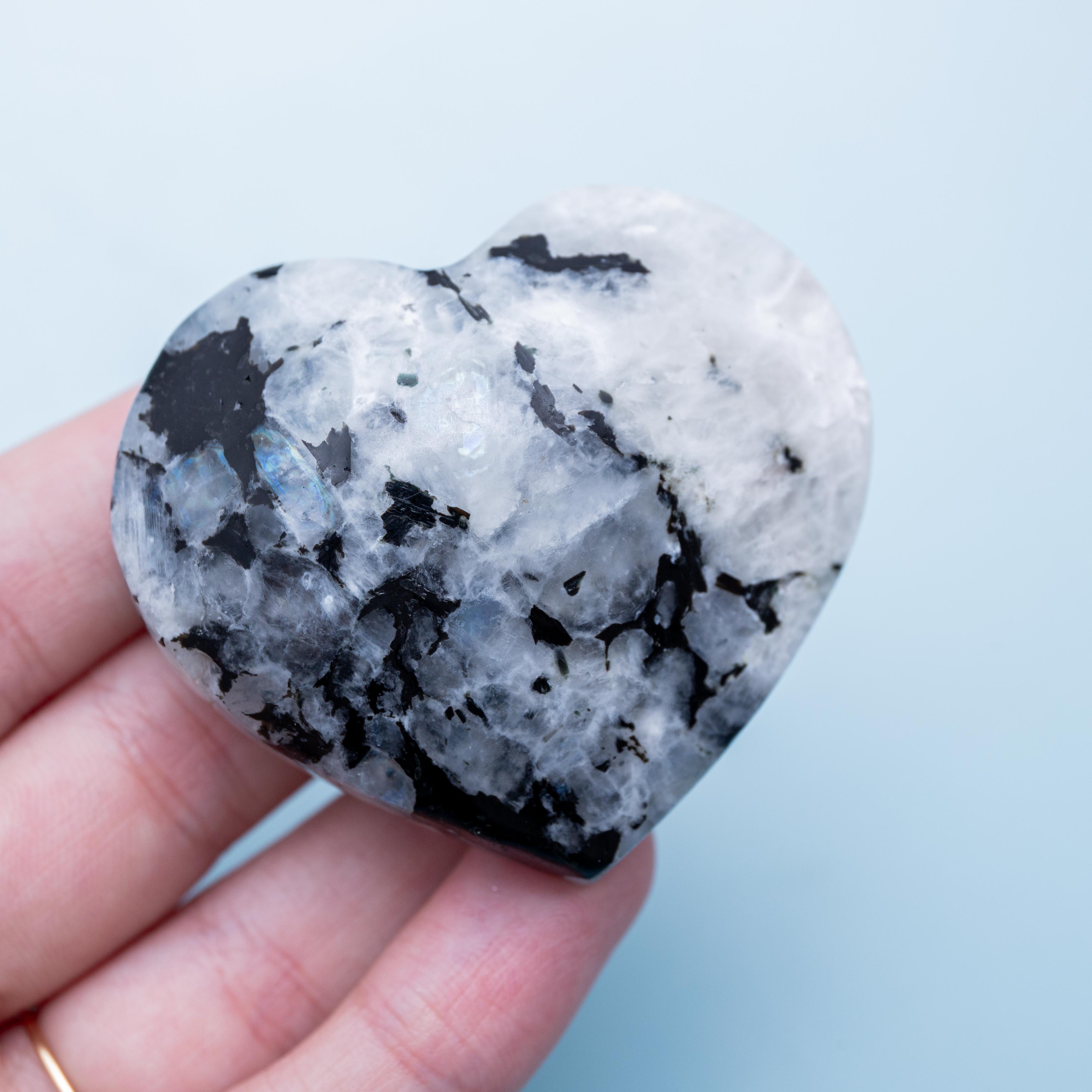 White Moonstone Heart - 80g/5cm (C)