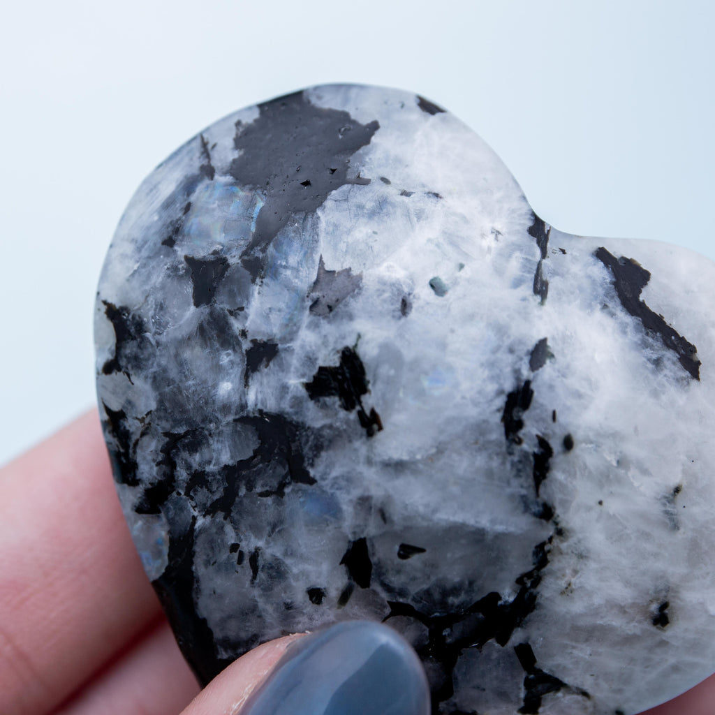 White Moonstone Heart - 80g/5cm (C)