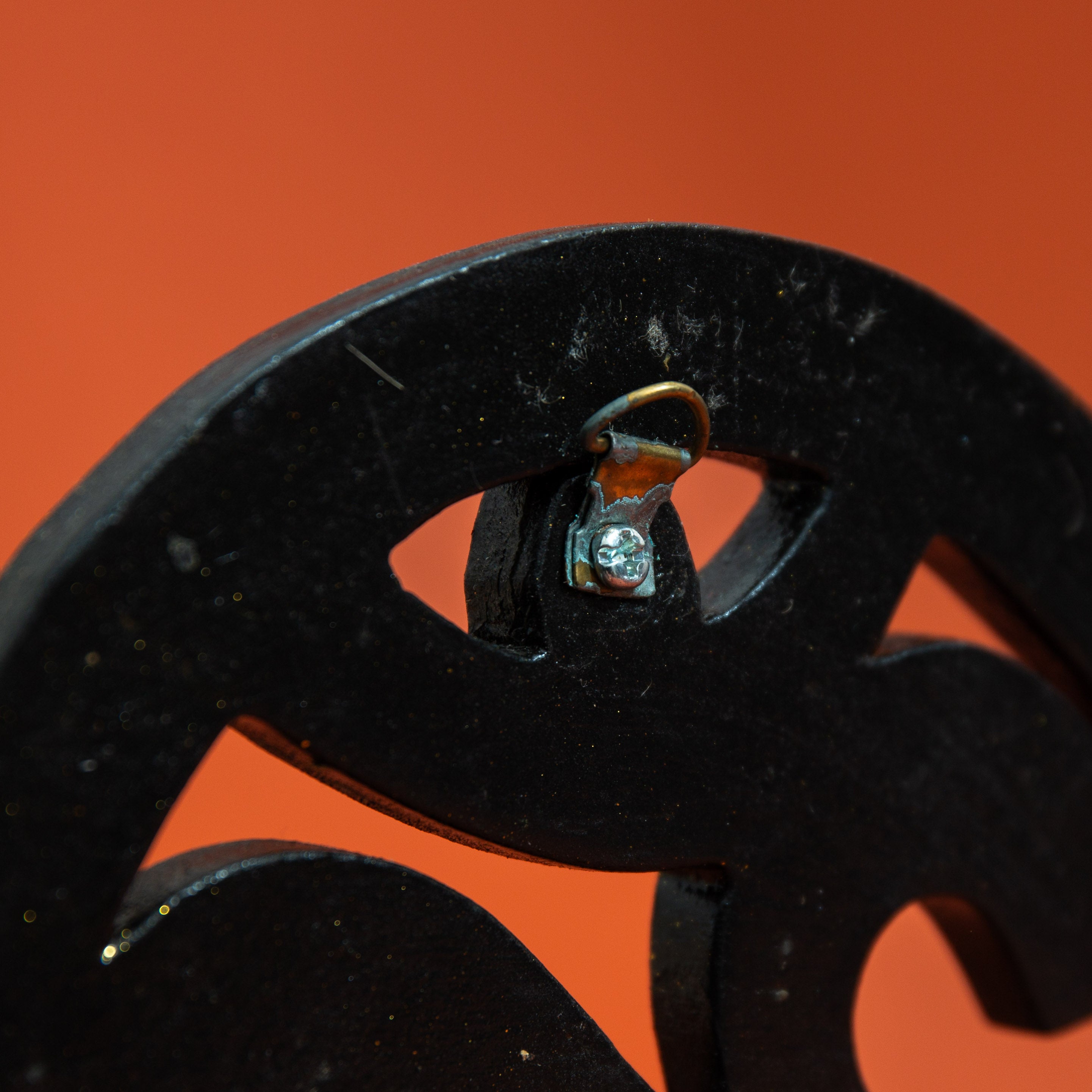 Om Symbol – Wooden Wall Hanging 15cm/1cm-Gold