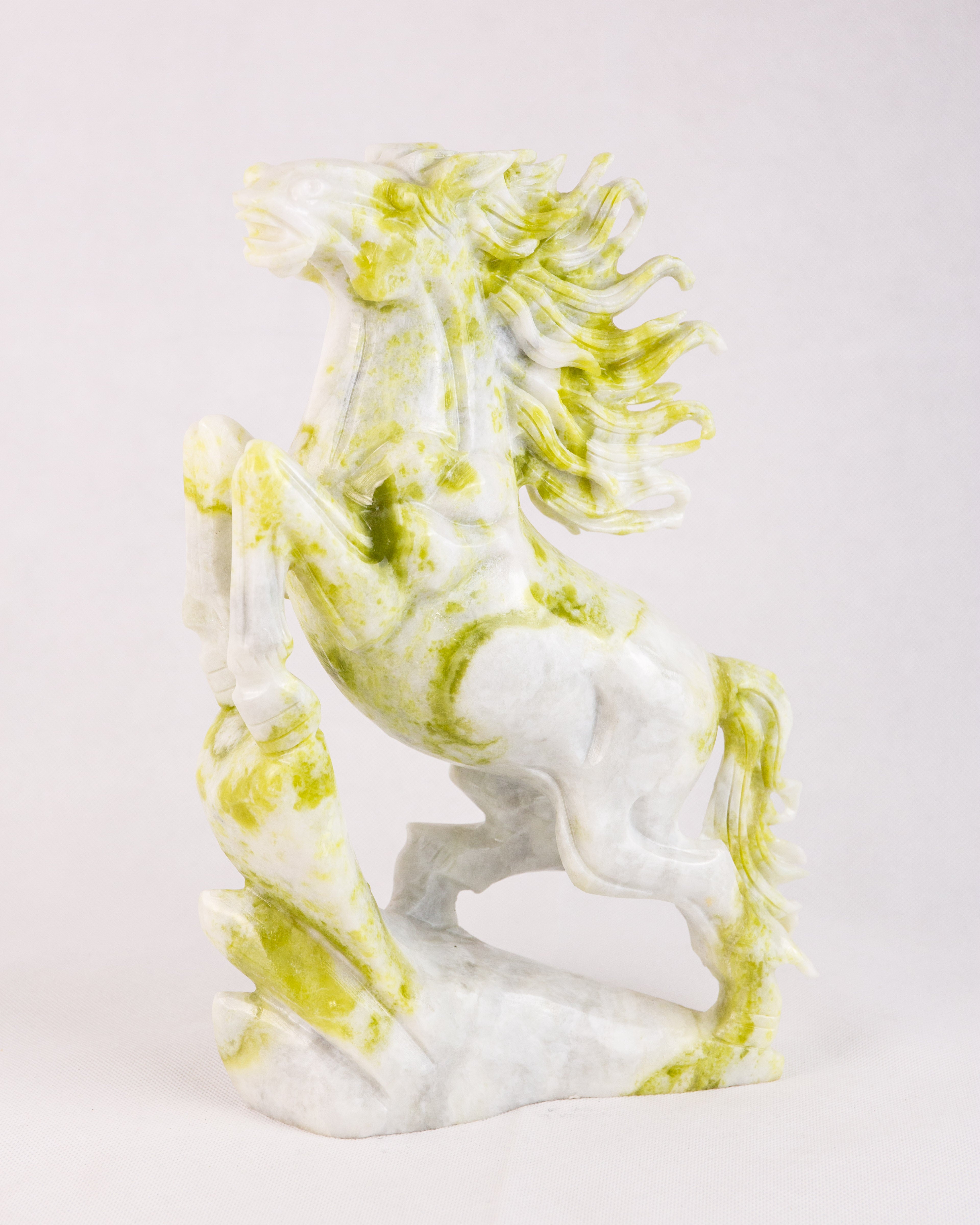 Ló Faragvány Szerpentinből / Horse Carving – Serpentine