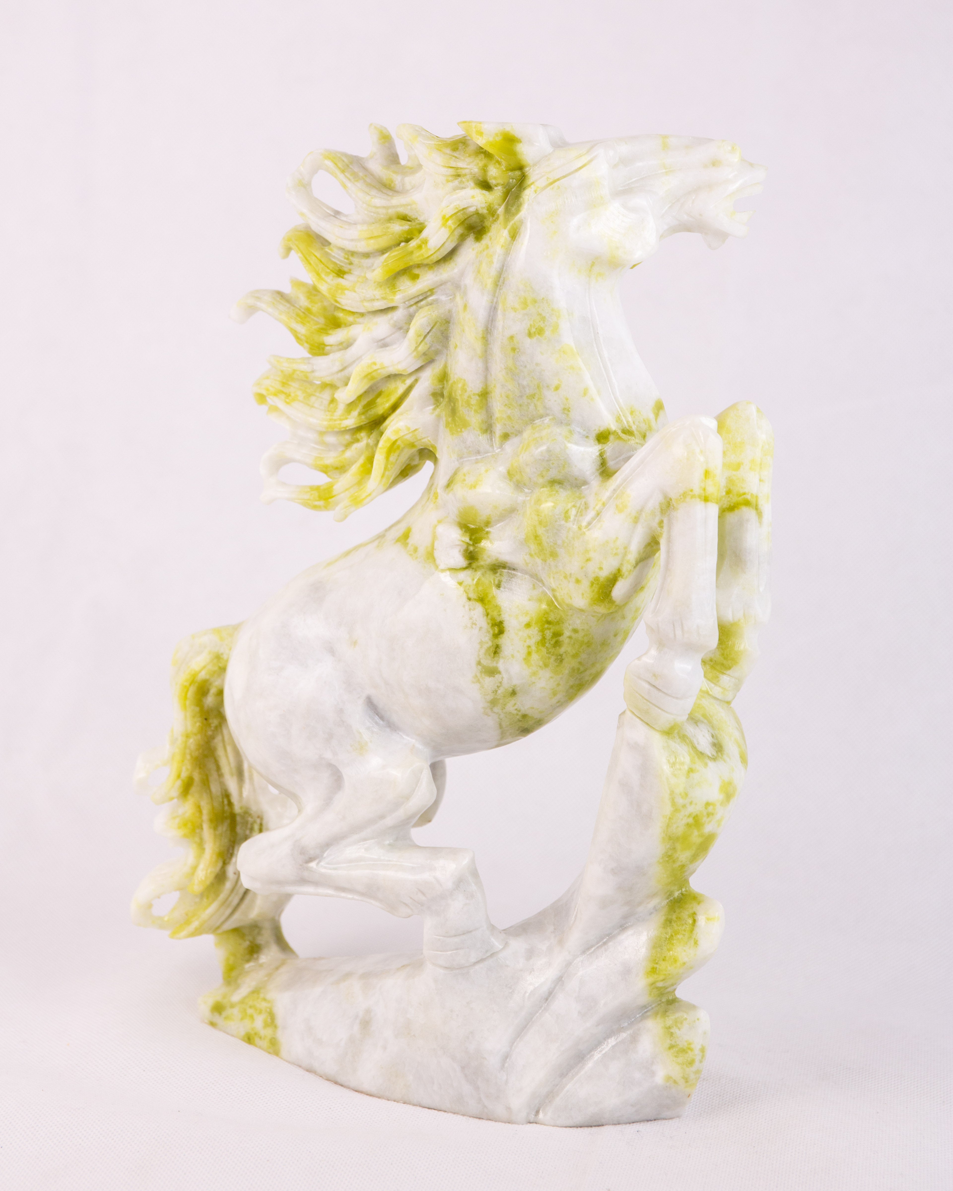 Ló Faragvány Szerpentinből / Horse Carving – Serpentine