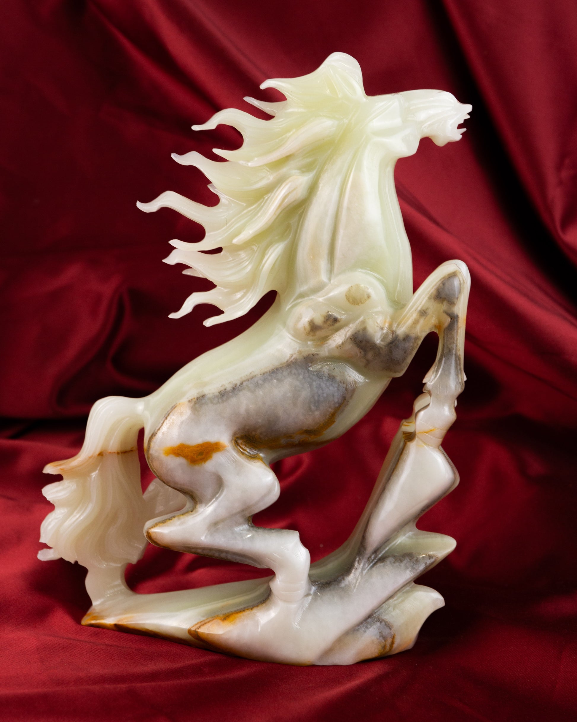 Ló Faragvány – Pakisztáni Onix / Aragonit - Horse Pakistani Onyx / Aragonite