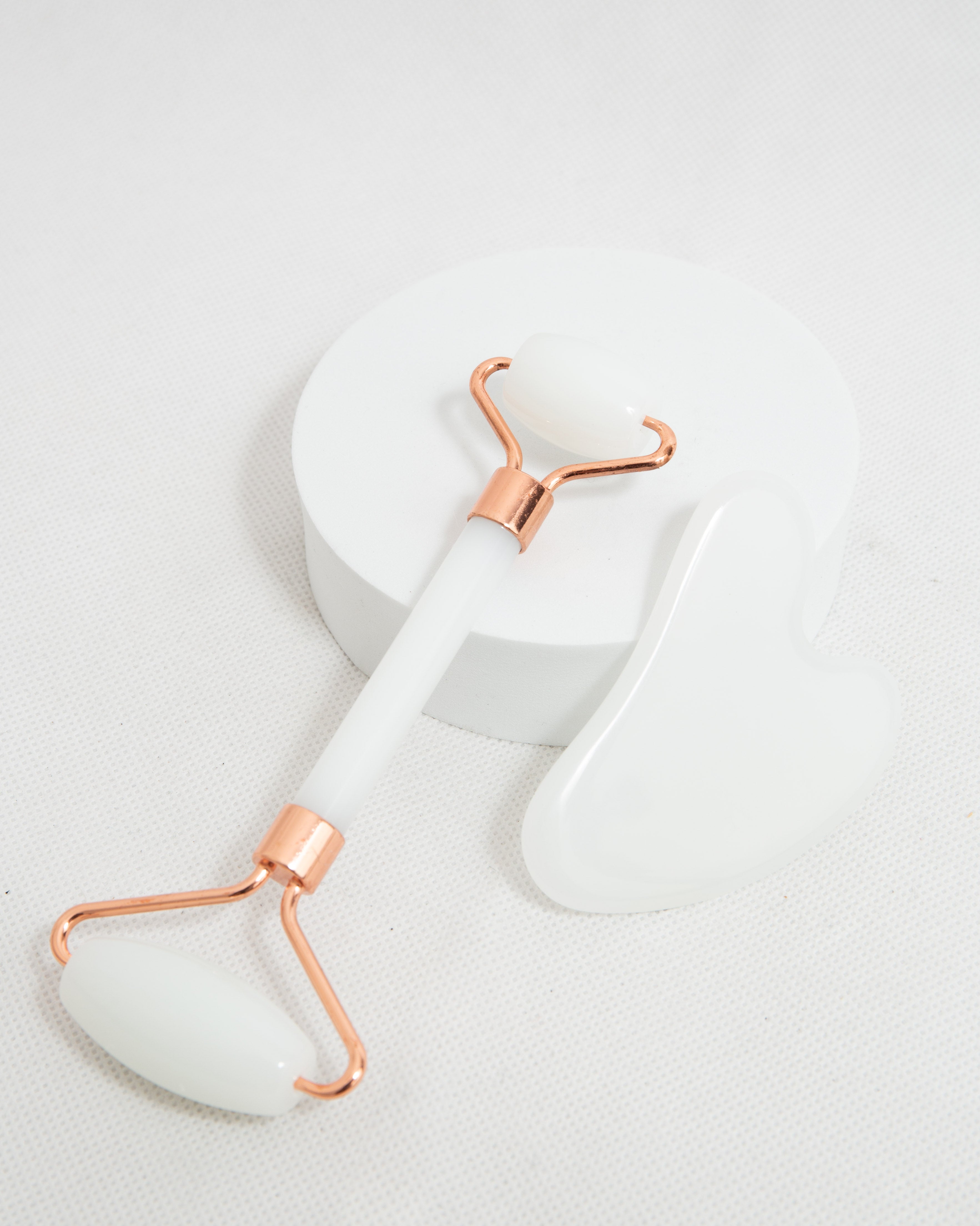 Anti-Aging Facial Massage Gift Set (Kristály Guasha és Roller) Kvarc