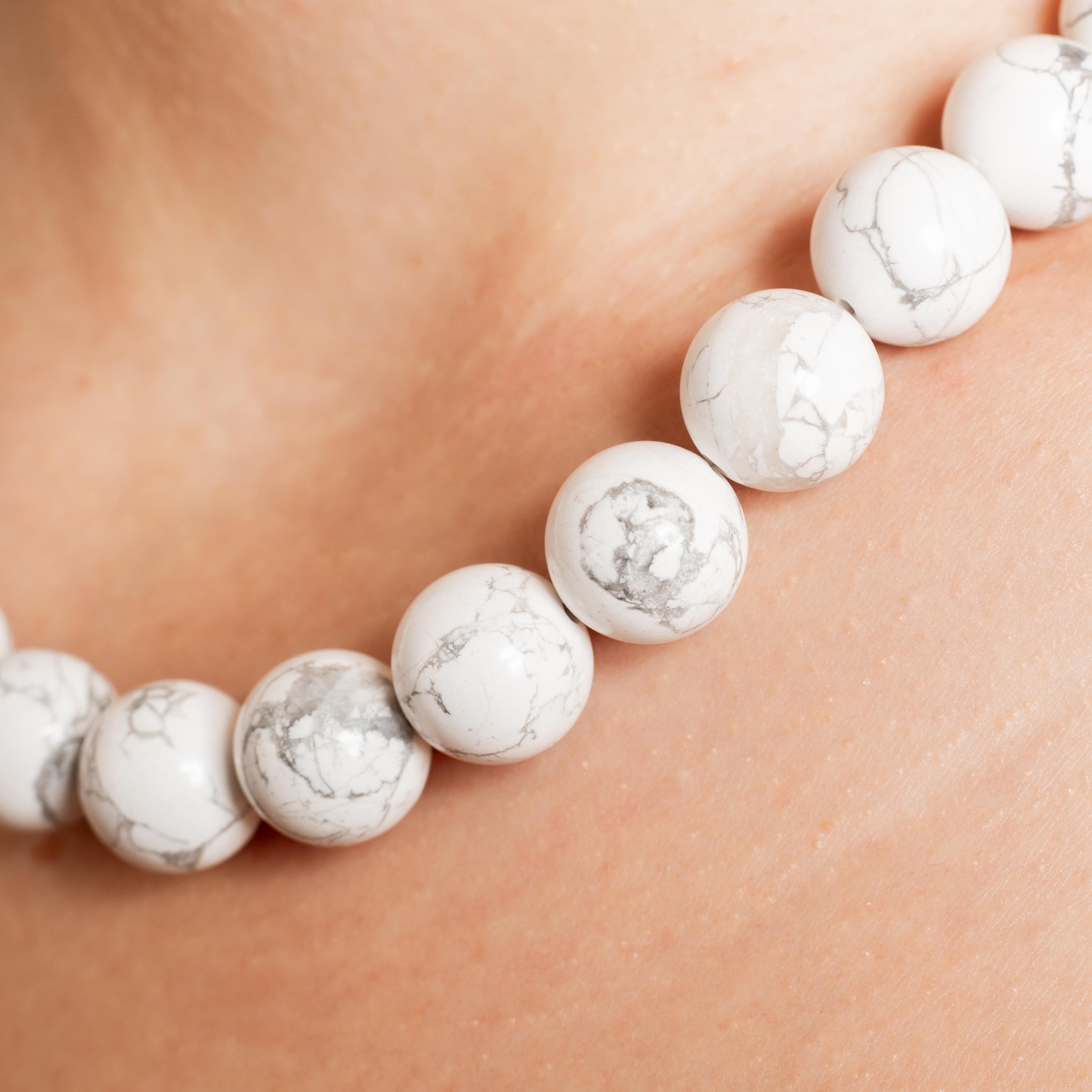 Howlite Necklace - 42cm/12mm