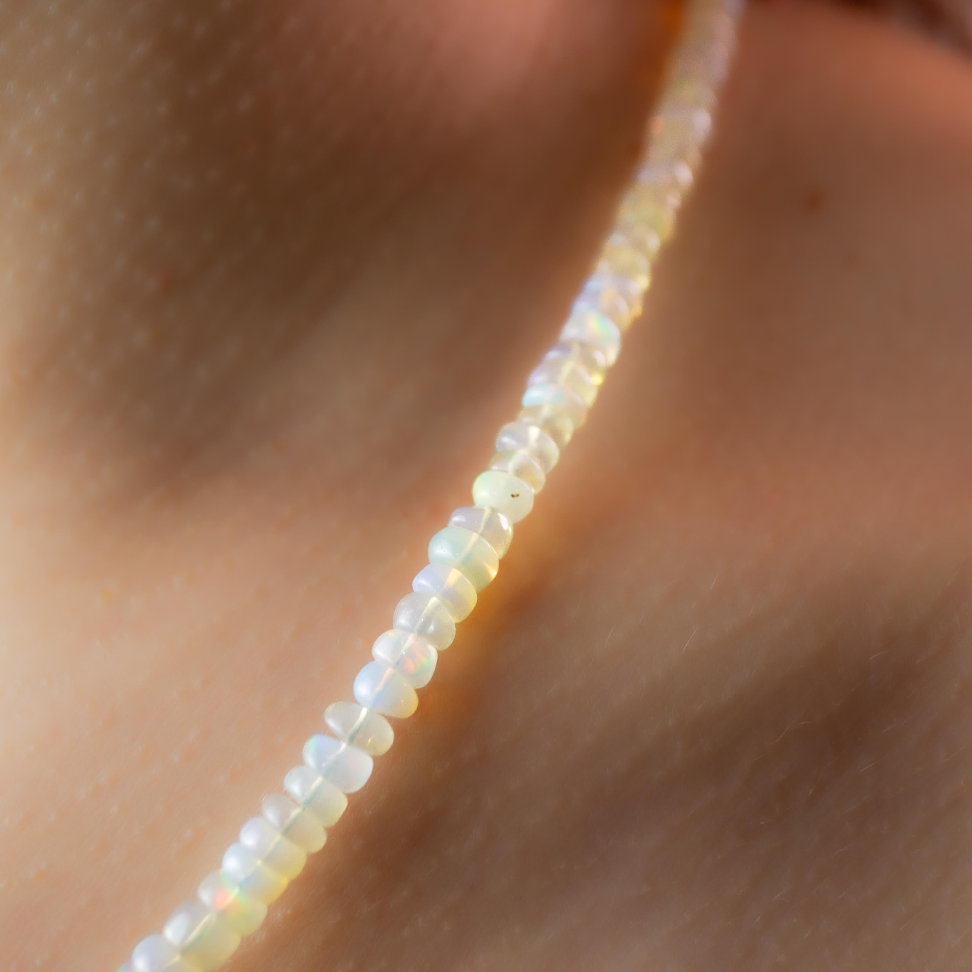 Noble Opal Necklace - 43-47cm/3-7mm