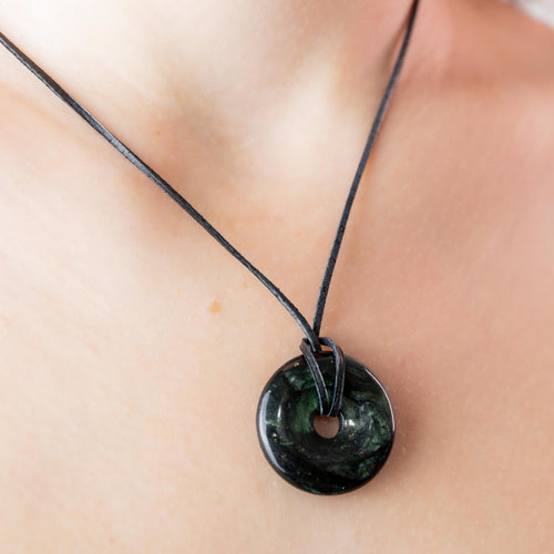 Antigorite Donut Pendant - 3cm
